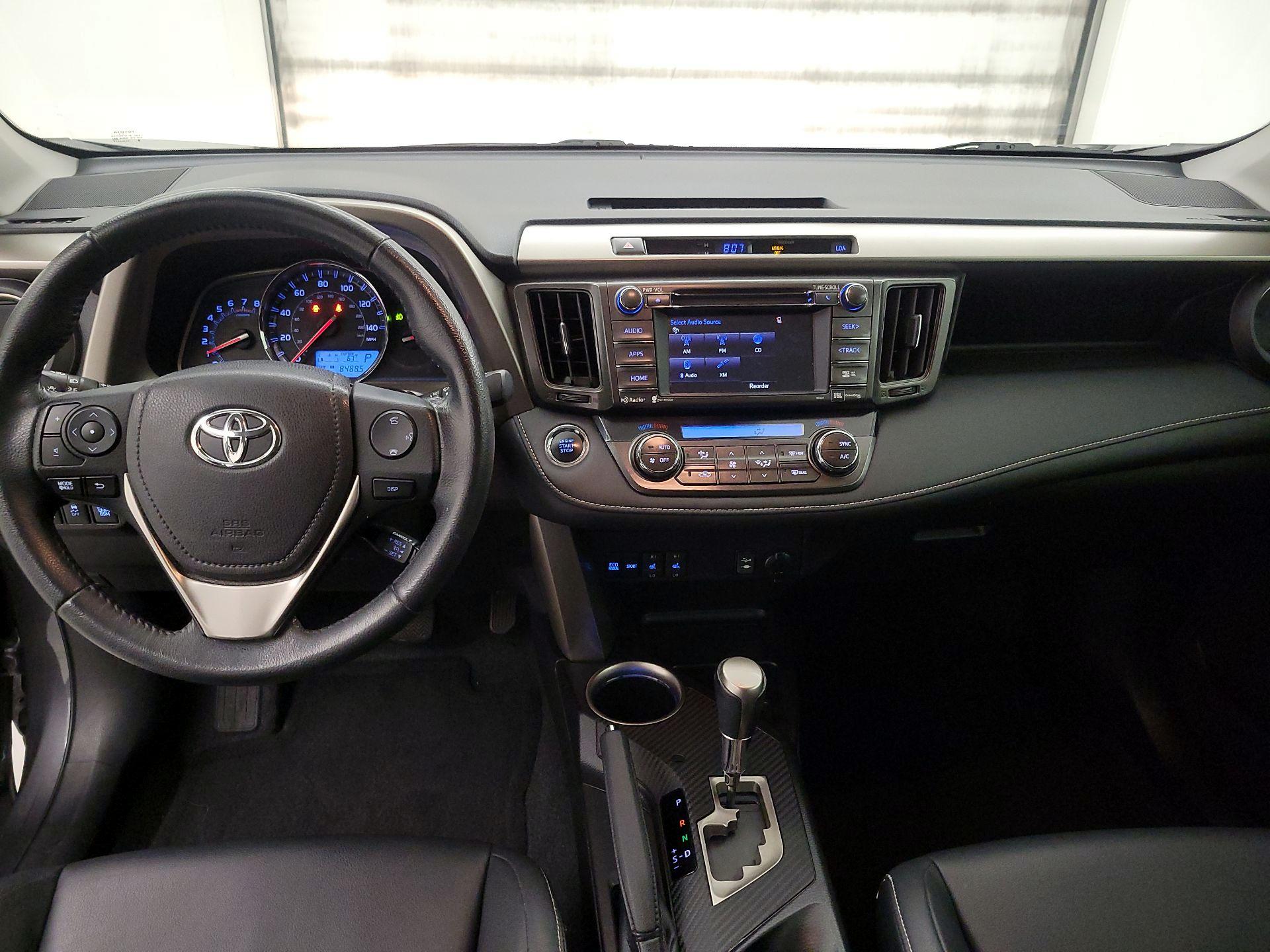 Thumbnail: 2015 Toyota RAV4 - 9
