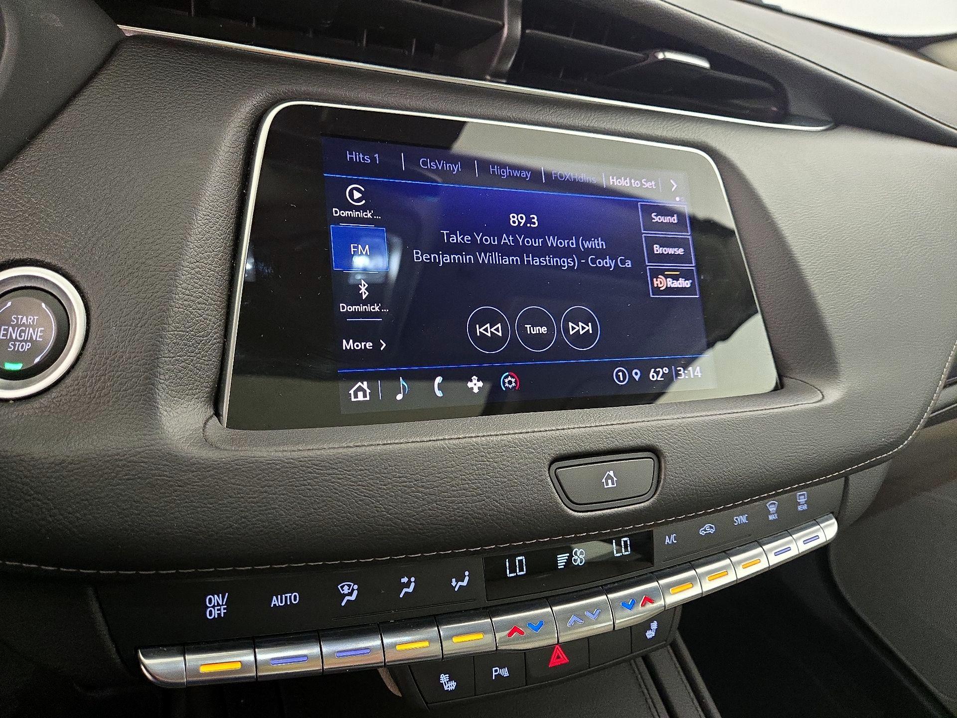 Thumbnail: 2023 Cadillac XT4 - 15