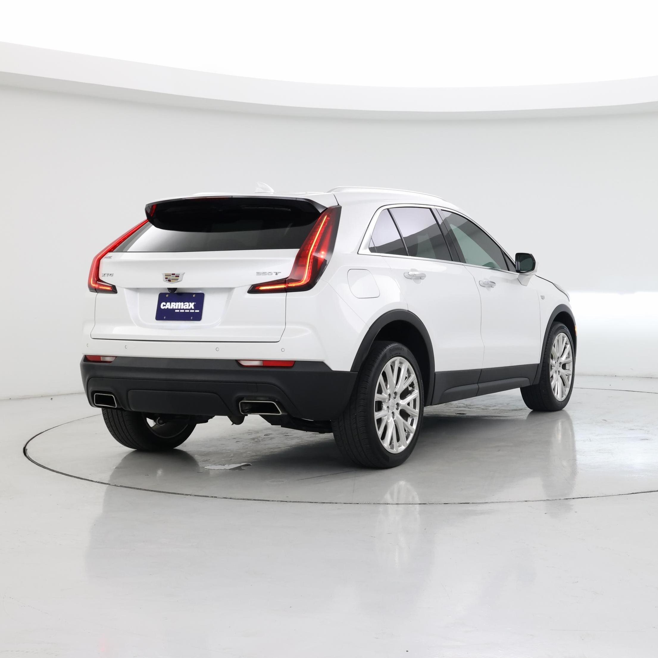 Thumbnail: 2023 Cadillac XT4 - 8