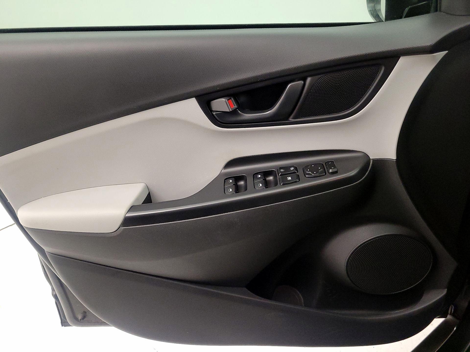 Thumbnail: 2022 Hyundai Kona - 12