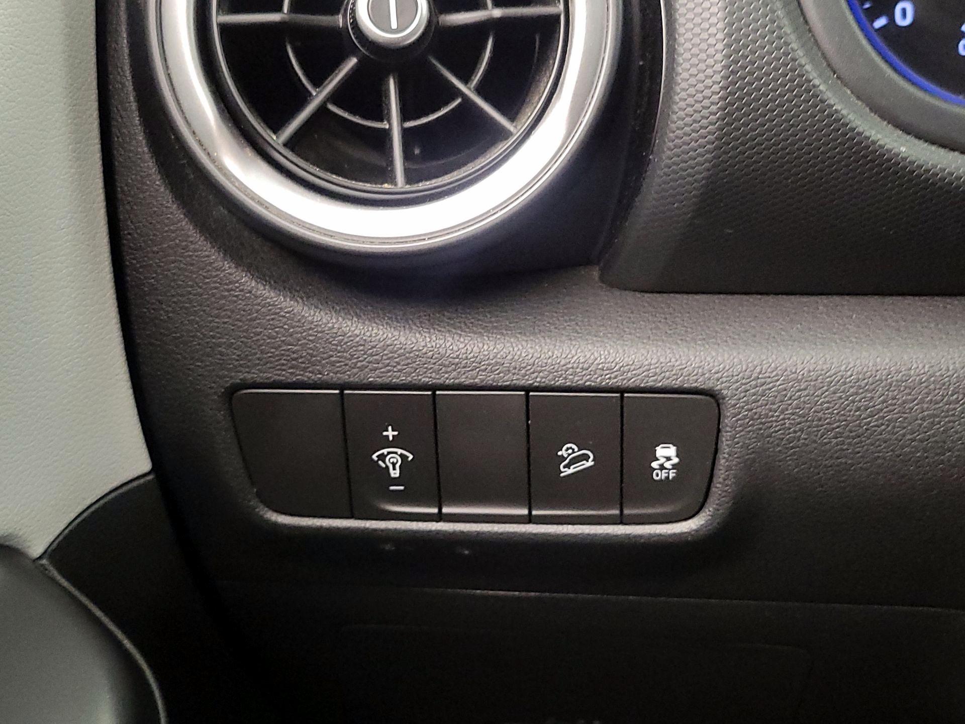 Thumbnail: 2022 Hyundai Kona - 13