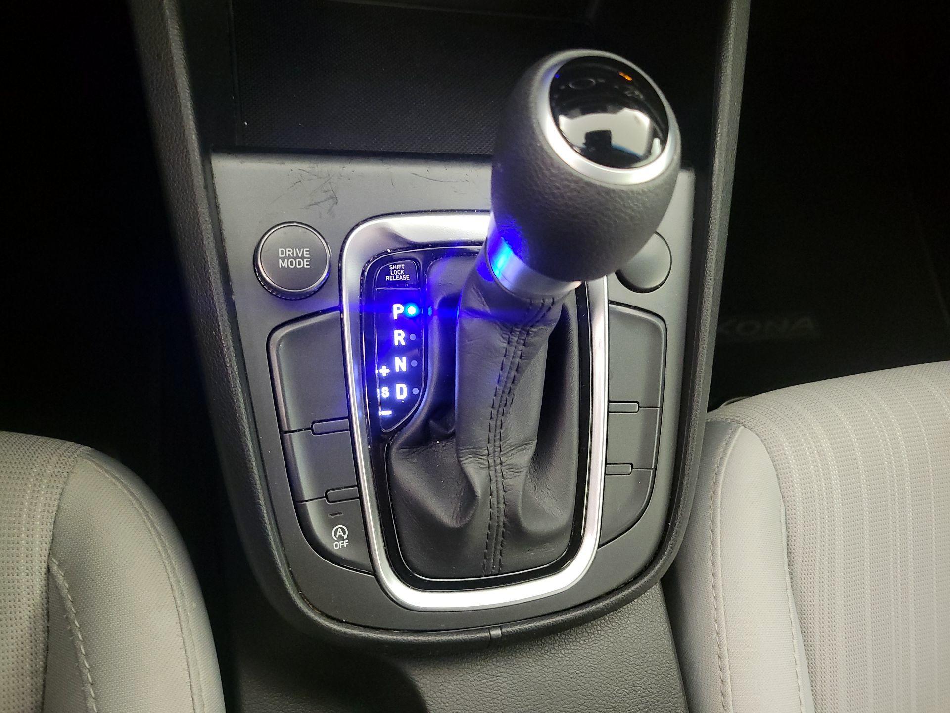 Thumbnail: 2022 Hyundai Kona - 17