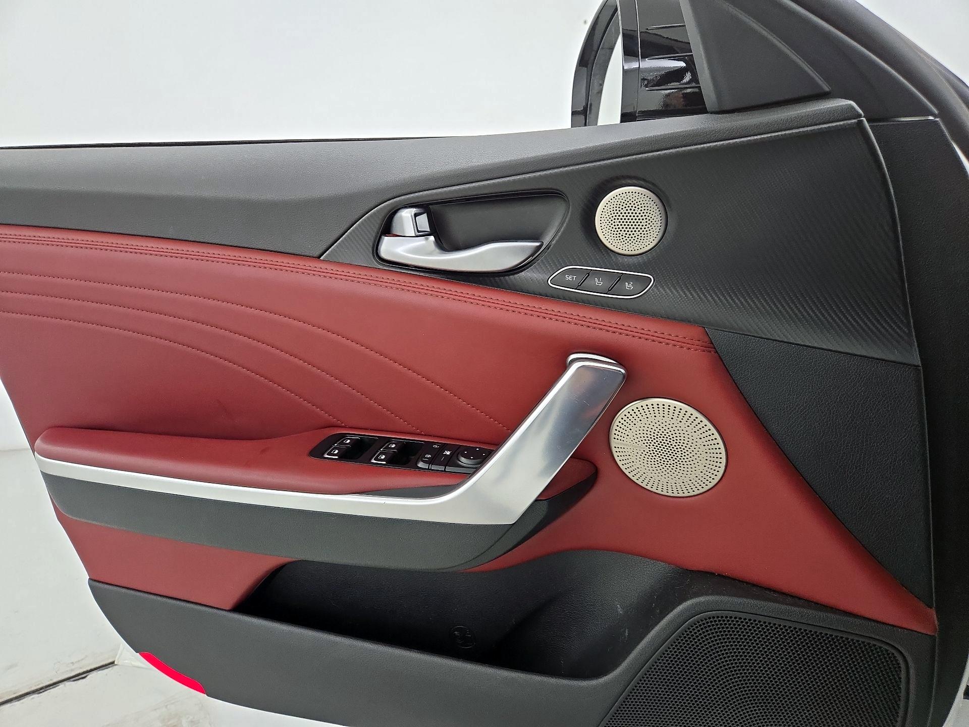 Thumbnail: 2022 Kia Stinger - 12