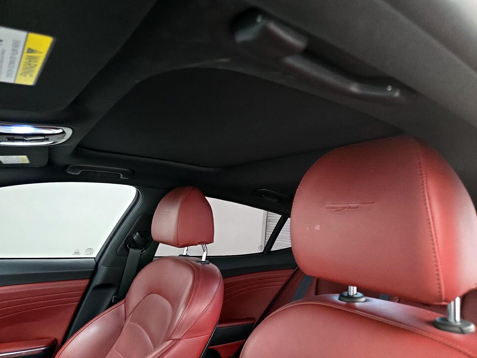 Thumbnail: 2022 Kia Stinger - 20