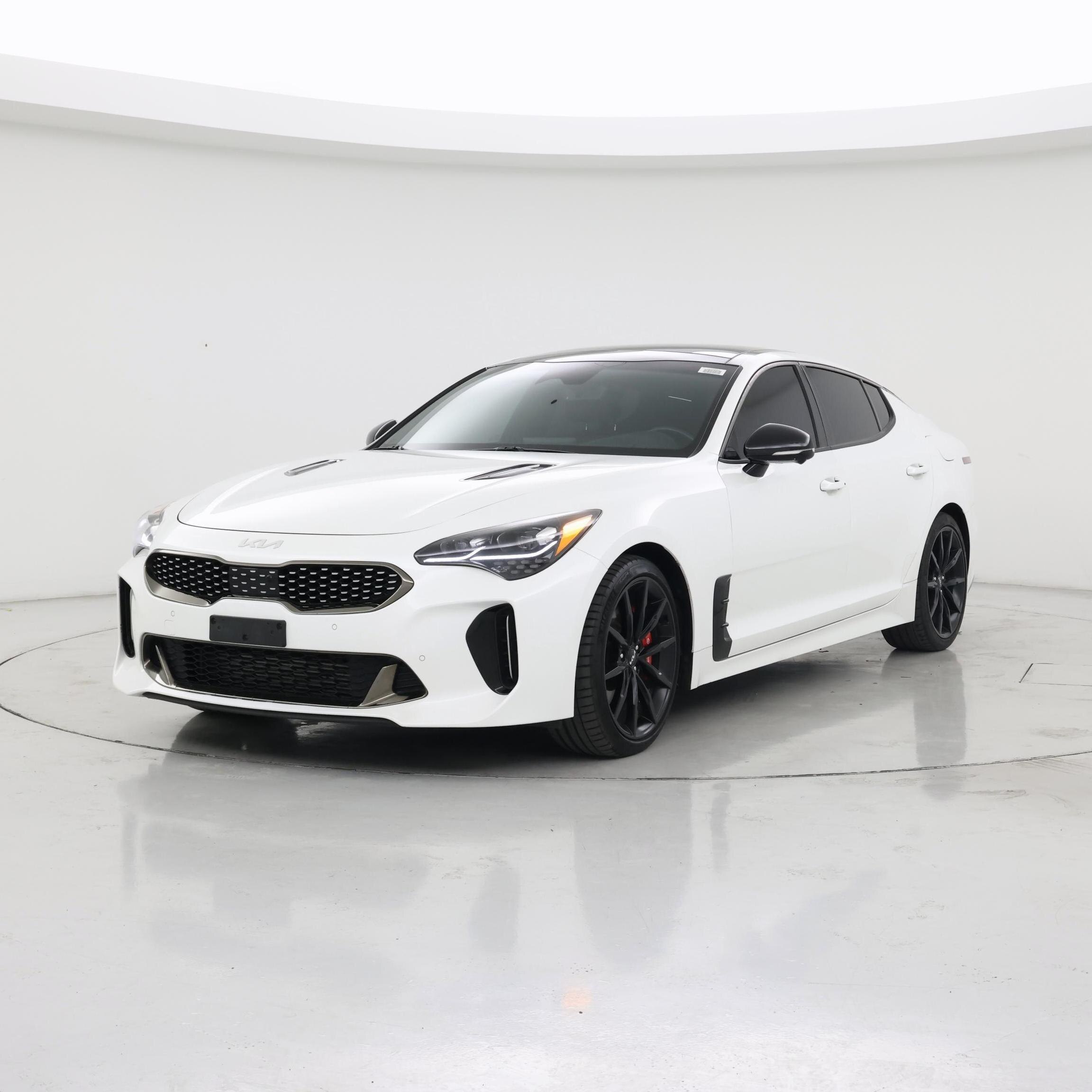 Thumbnail: 2022 Kia Stinger - 4