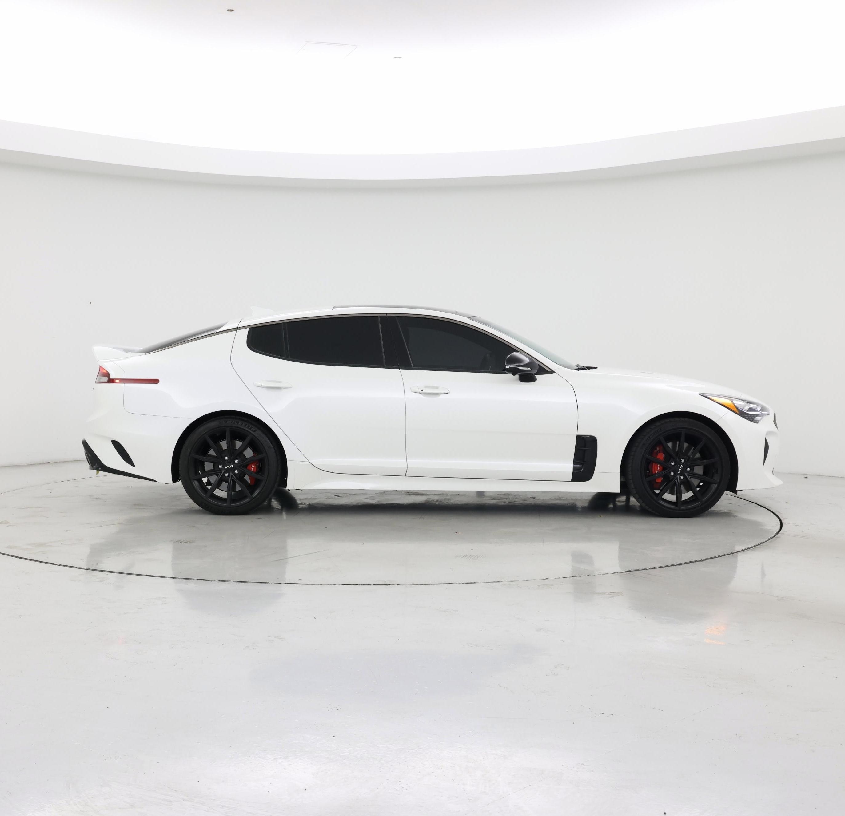 Thumbnail: 2022 Kia Stinger - 7