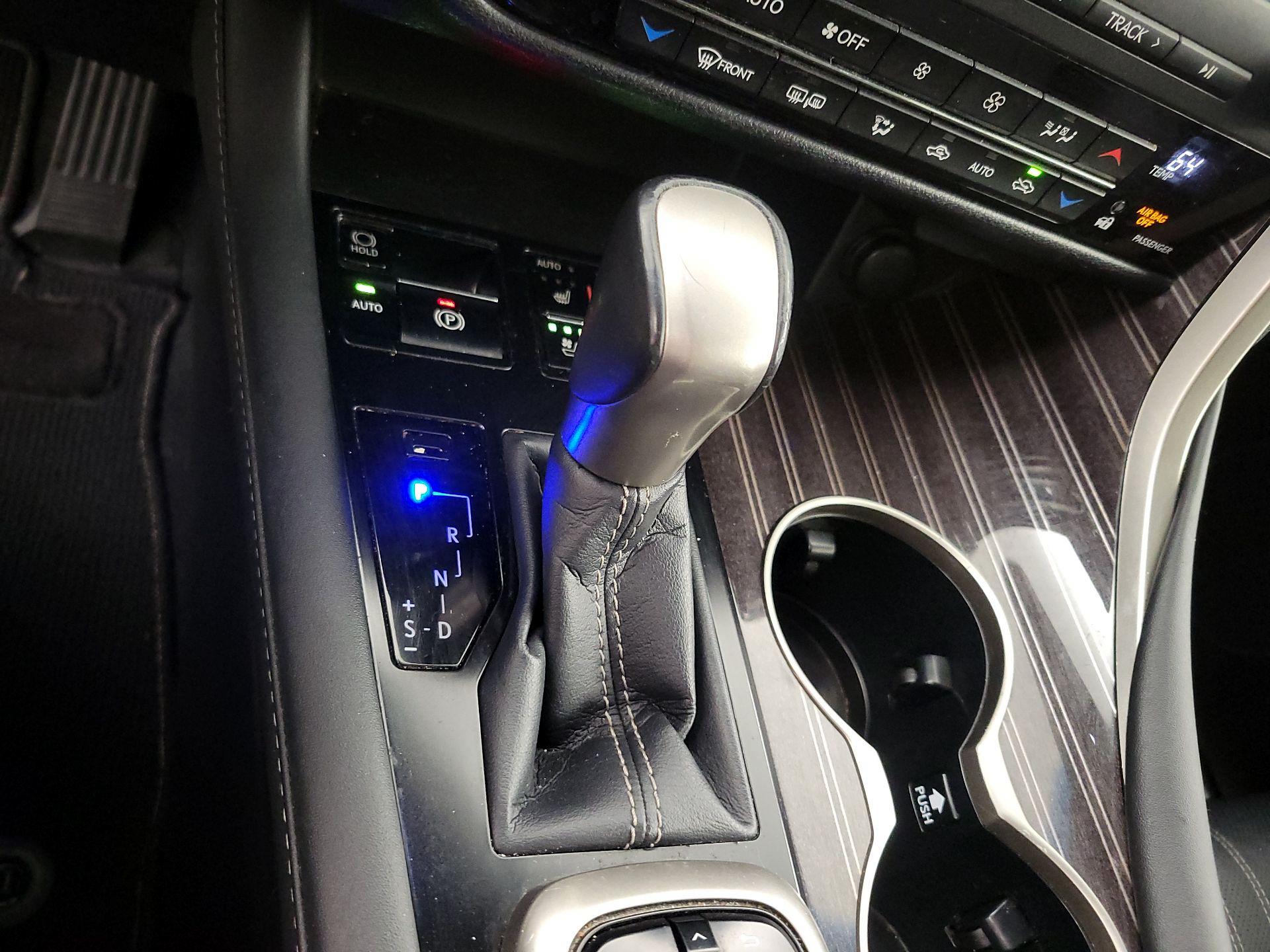 Thumbnail: 2017 Lexus RX - 18