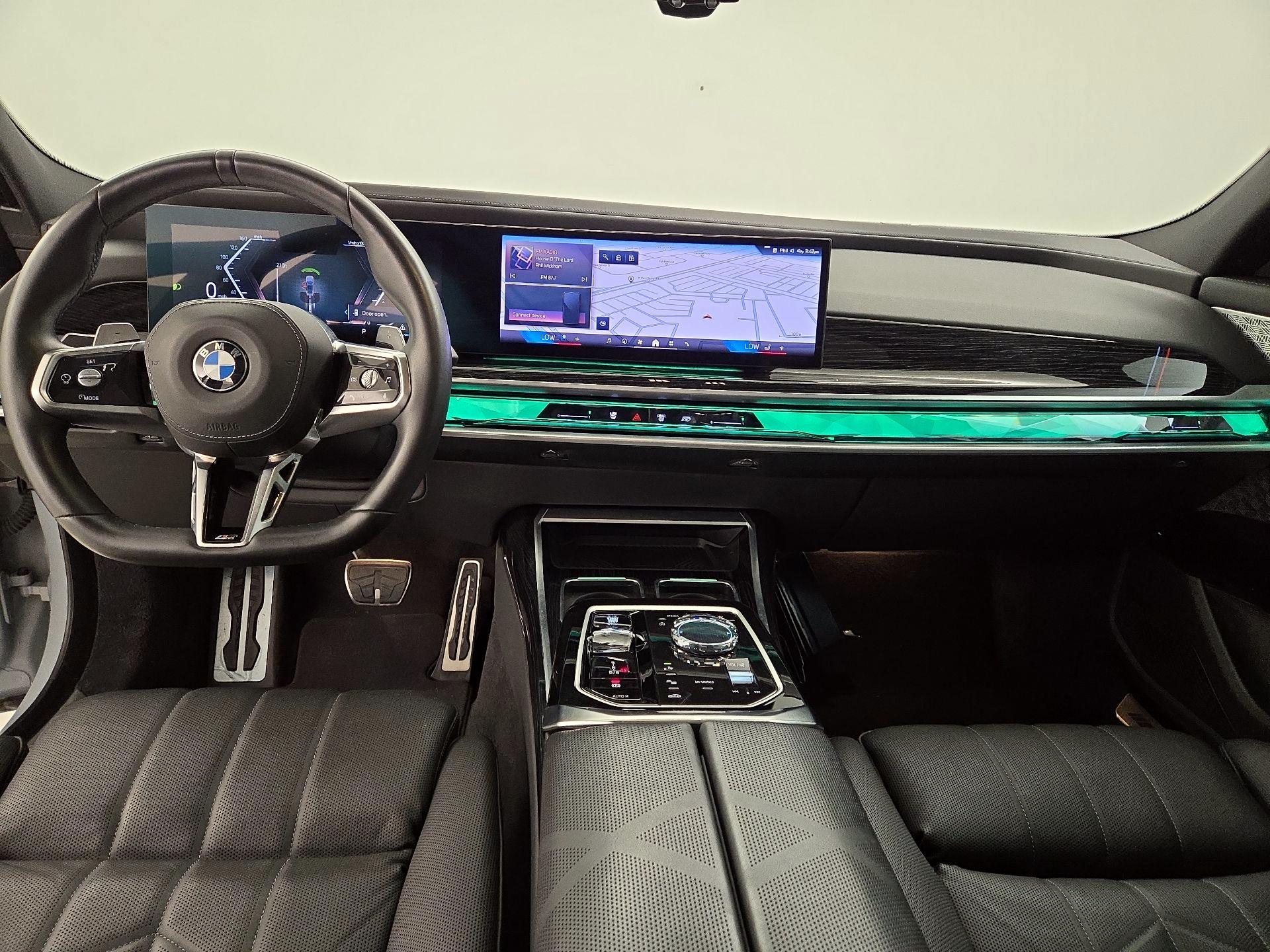 Thumbnail: 2024 BMW 7 Series - 9