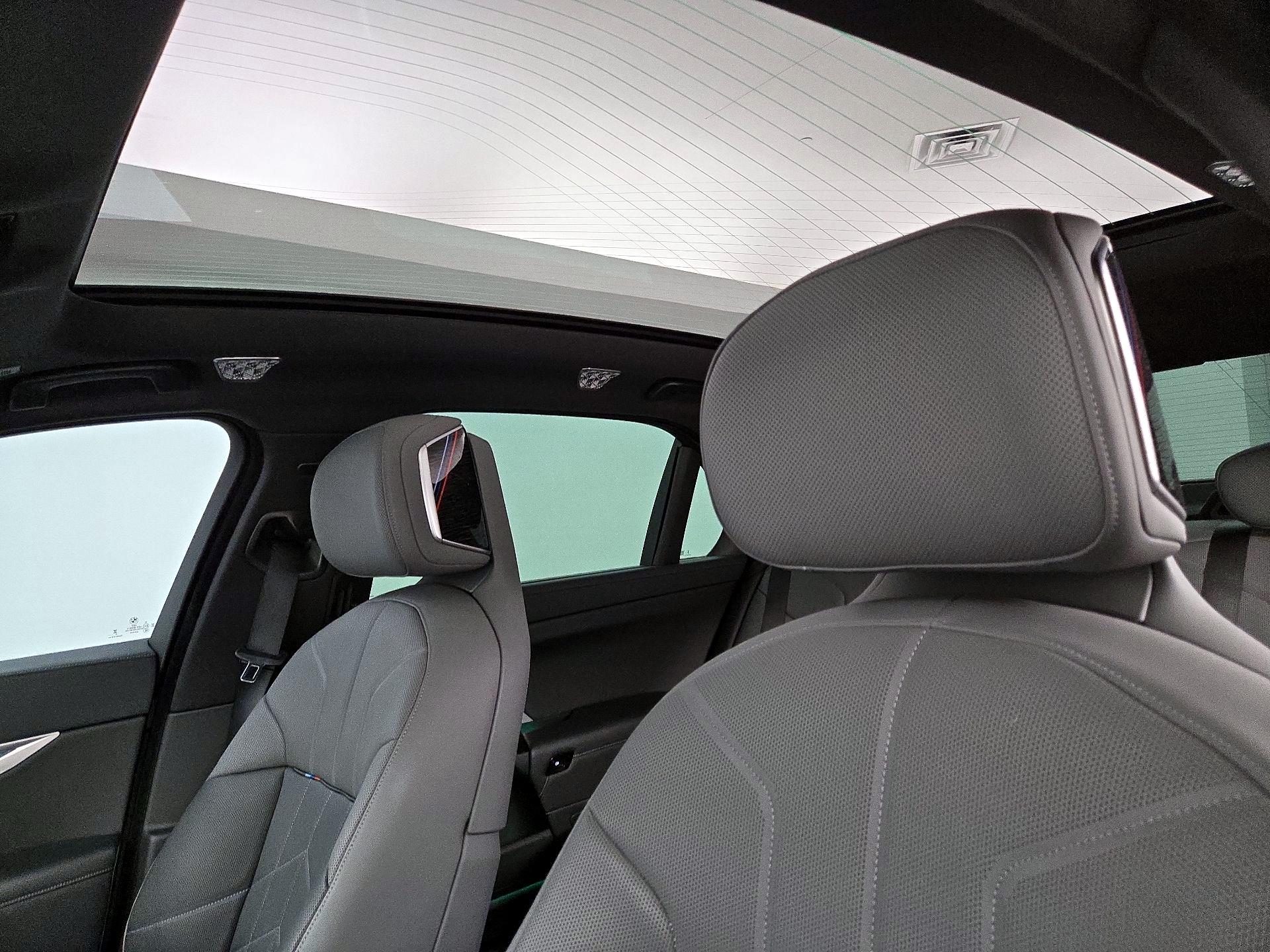 Thumbnail: 2024 BMW 7 Series - 20