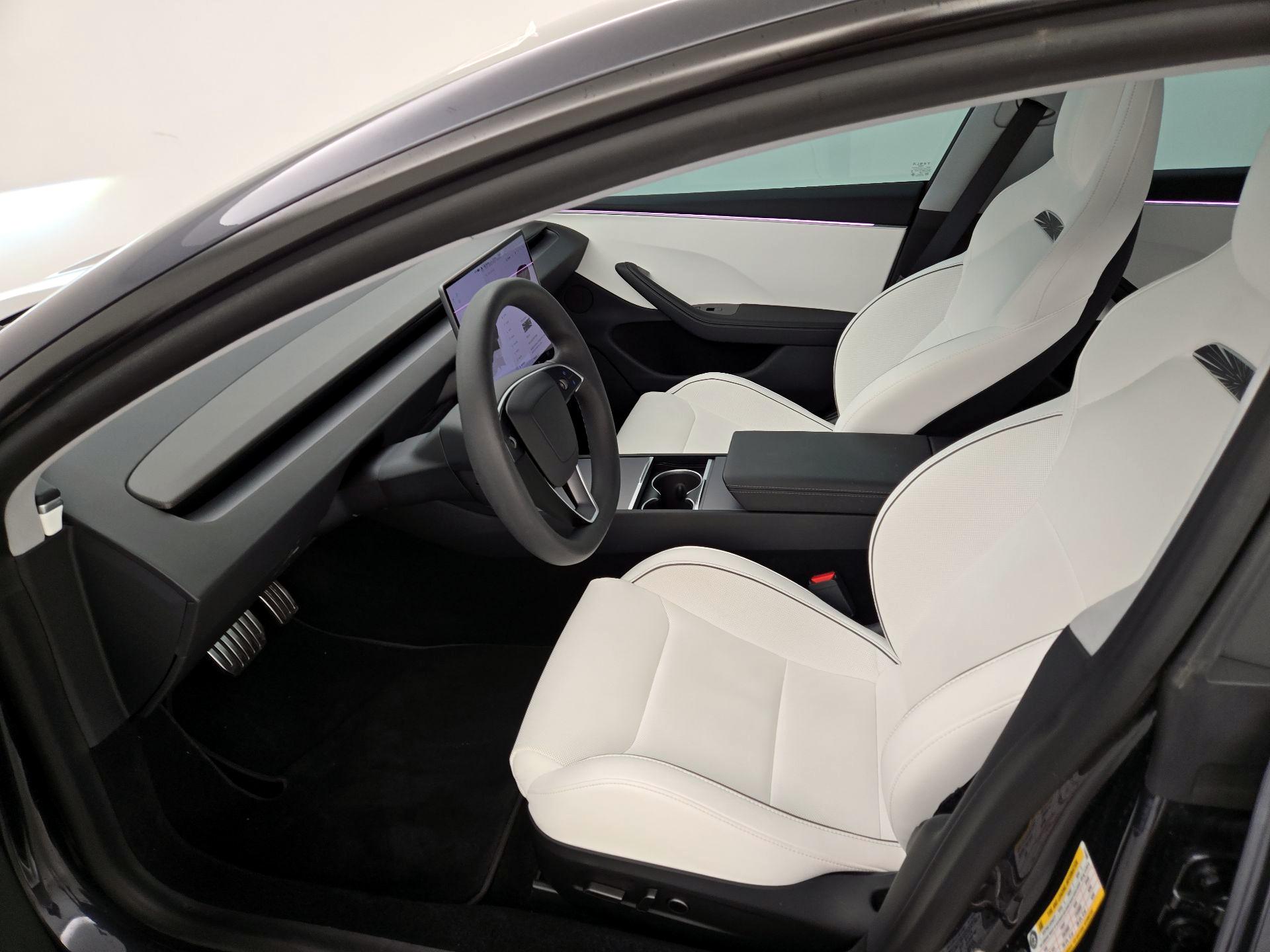 Thumbnail: 2024 Tesla Model 3 - 11