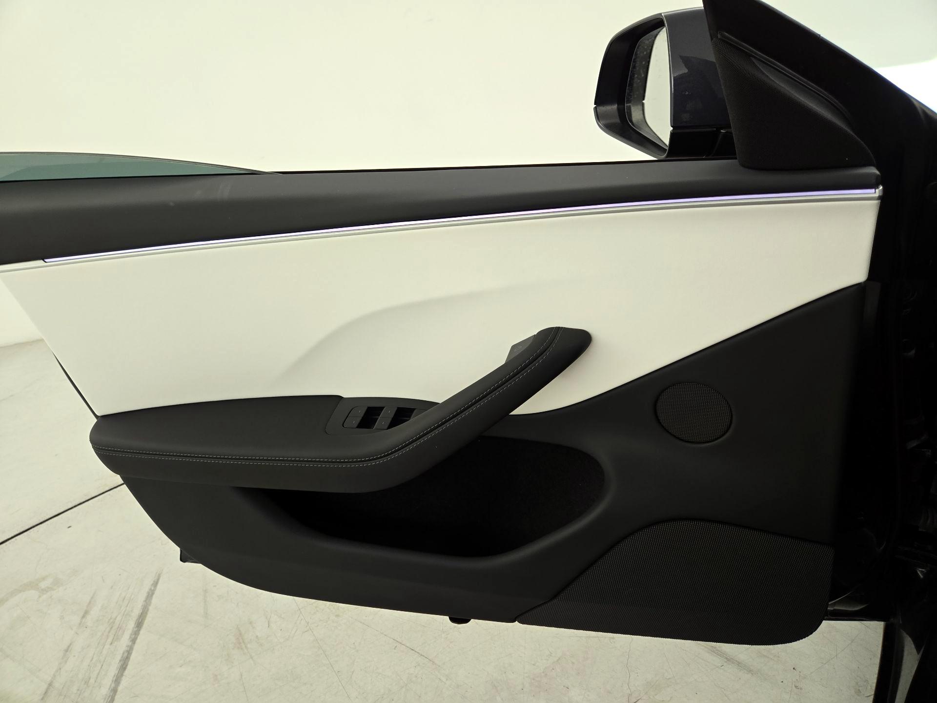 Thumbnail: 2024 Tesla Model 3 - 12