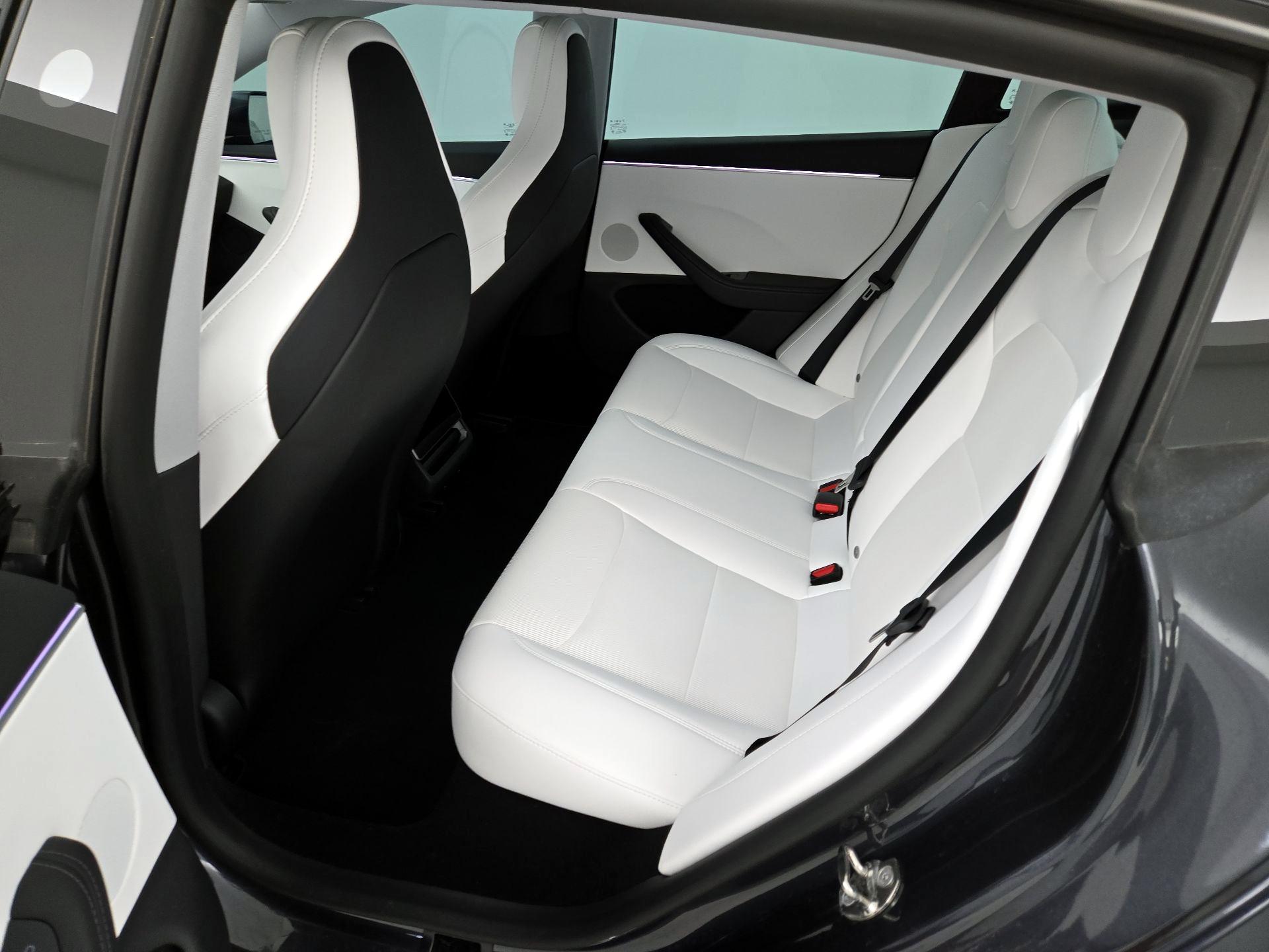 Thumbnail: 2024 Tesla Model 3 - 19