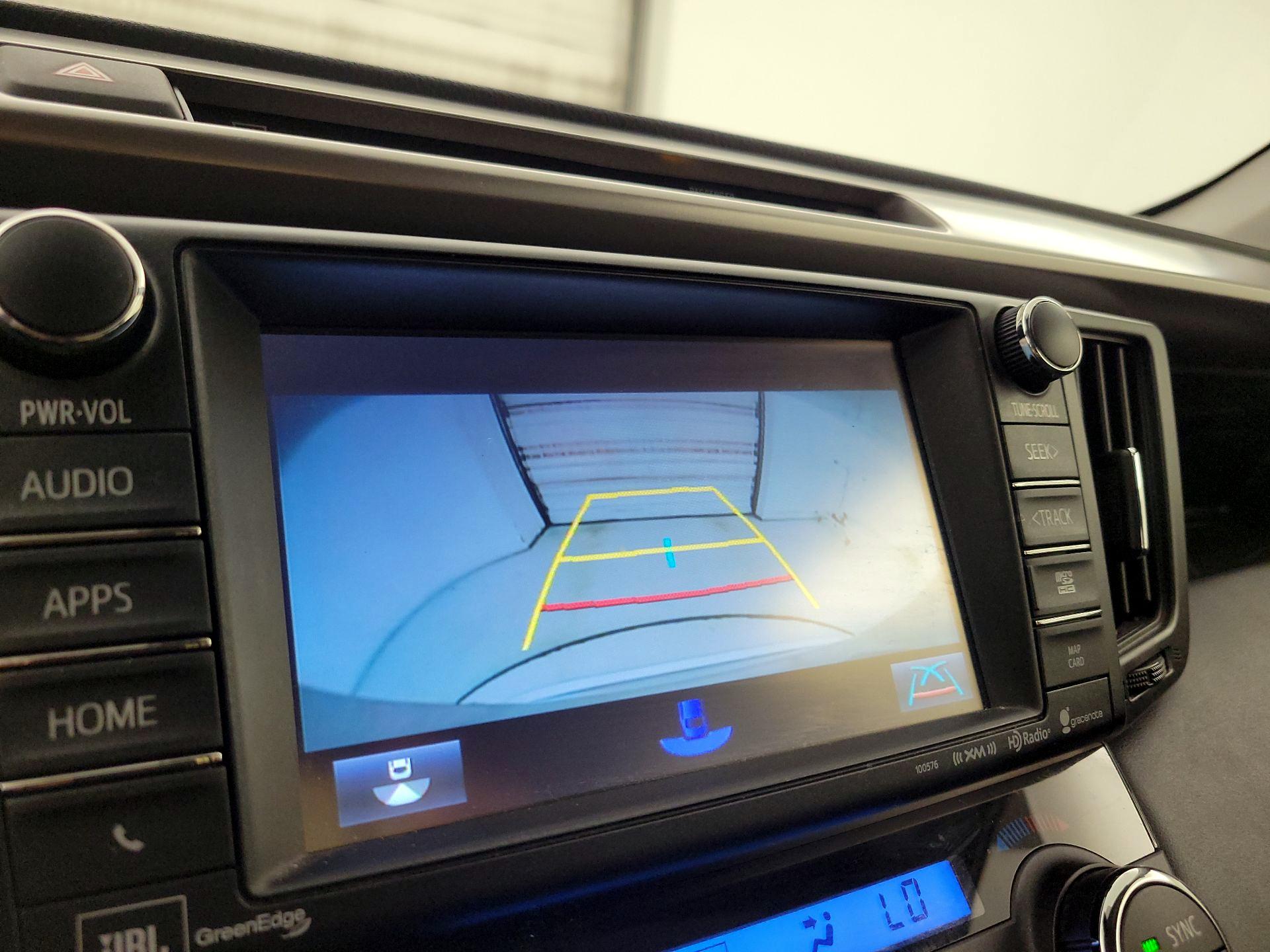 Thumbnail: 2016 Toyota RAV4 - 14