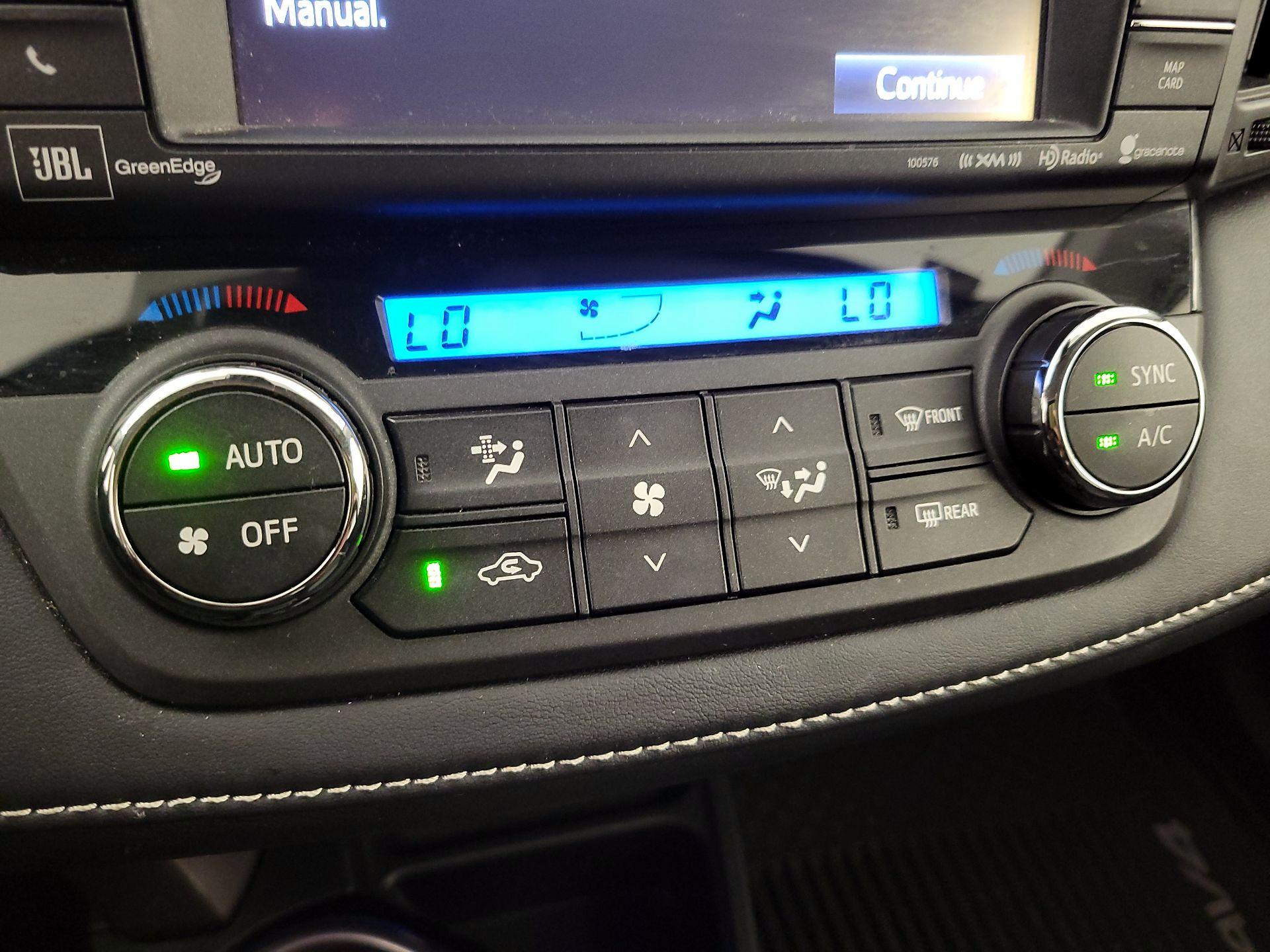 Thumbnail: 2016 Toyota RAV4 - 16