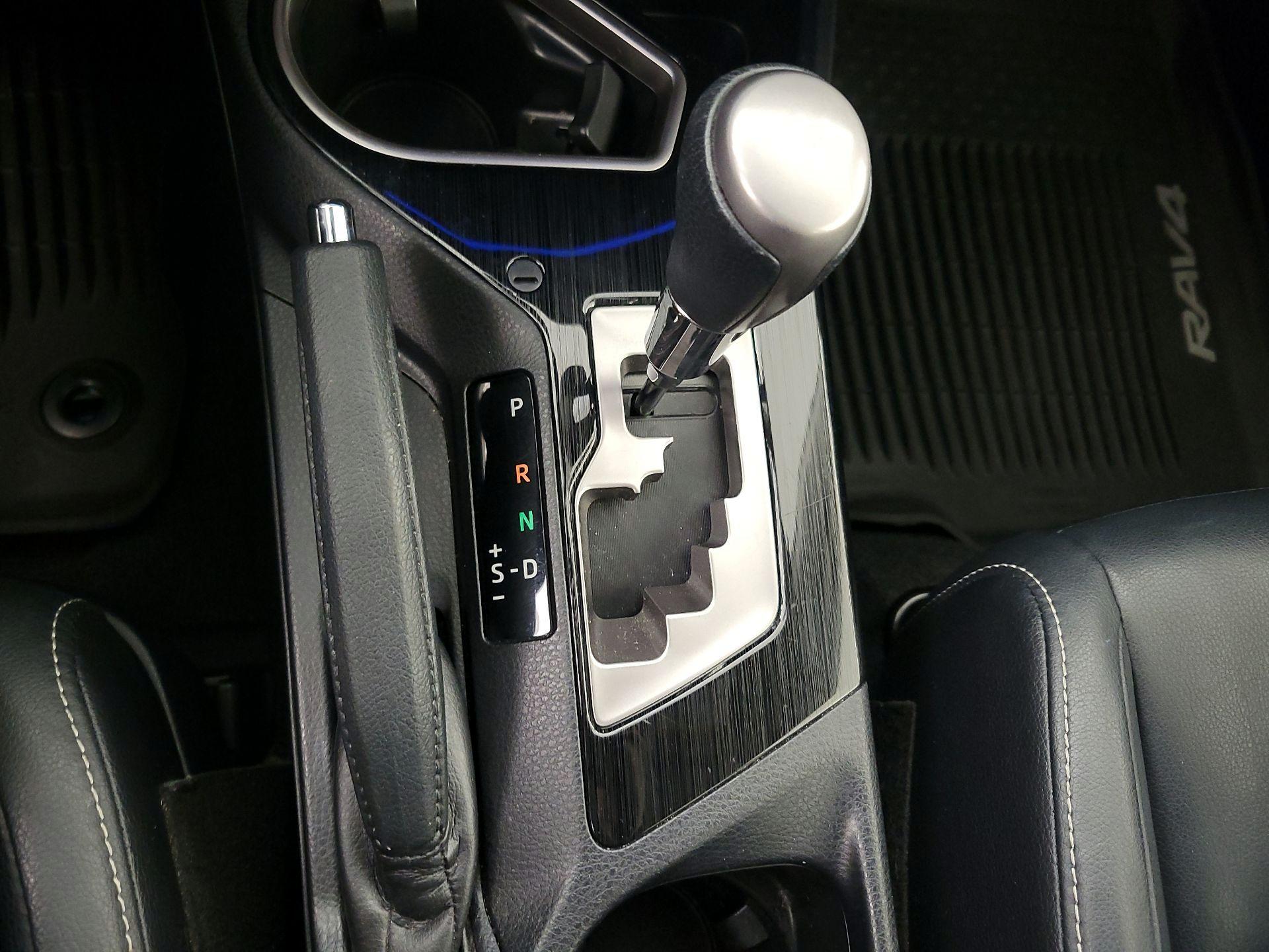 Thumbnail: 2016 Toyota RAV4 - 17