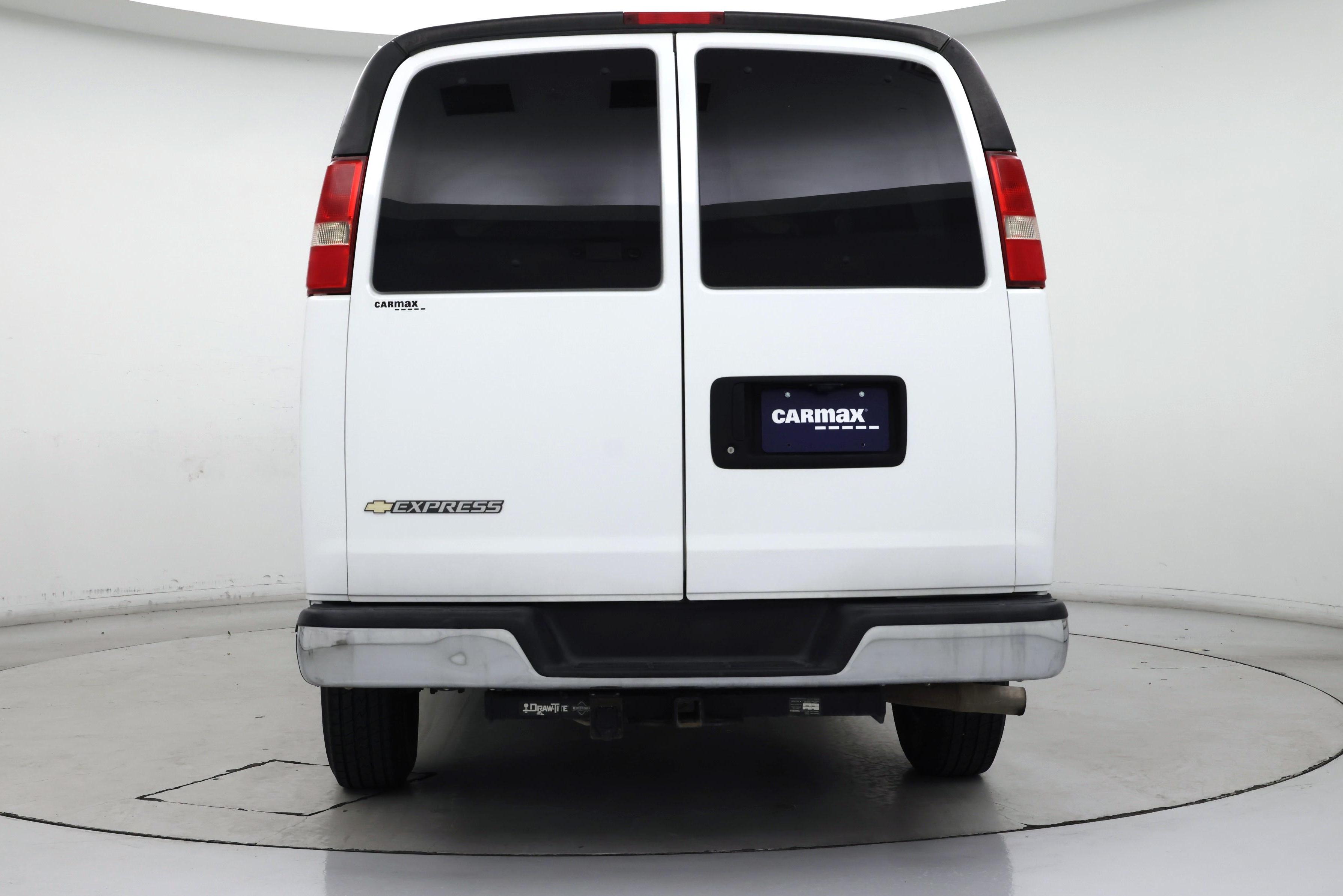 Thumbnail: 2017 Chevrolet Express - 6