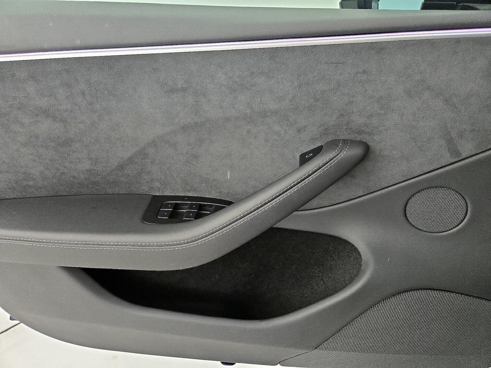 2025 Tesla Model 3 Long Range - Photo 13