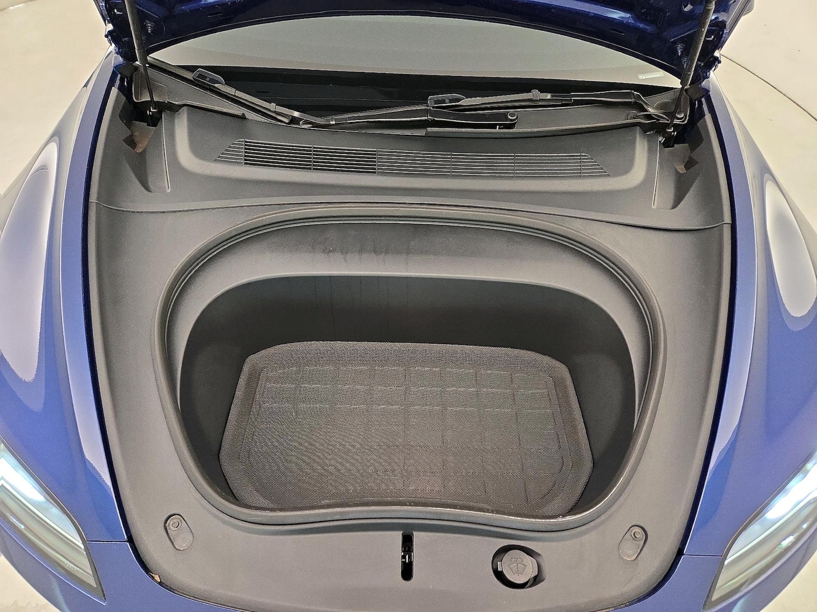 2025 Tesla Model 3 Long Range - Photo 22