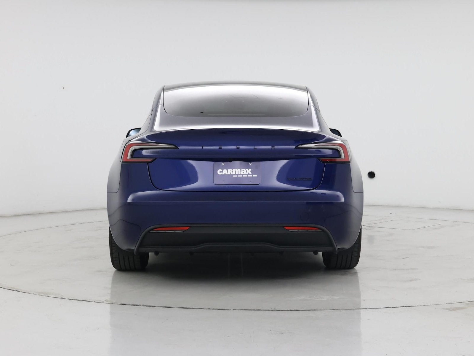 2025 Tesla Model 3 Long Range - Photo 7