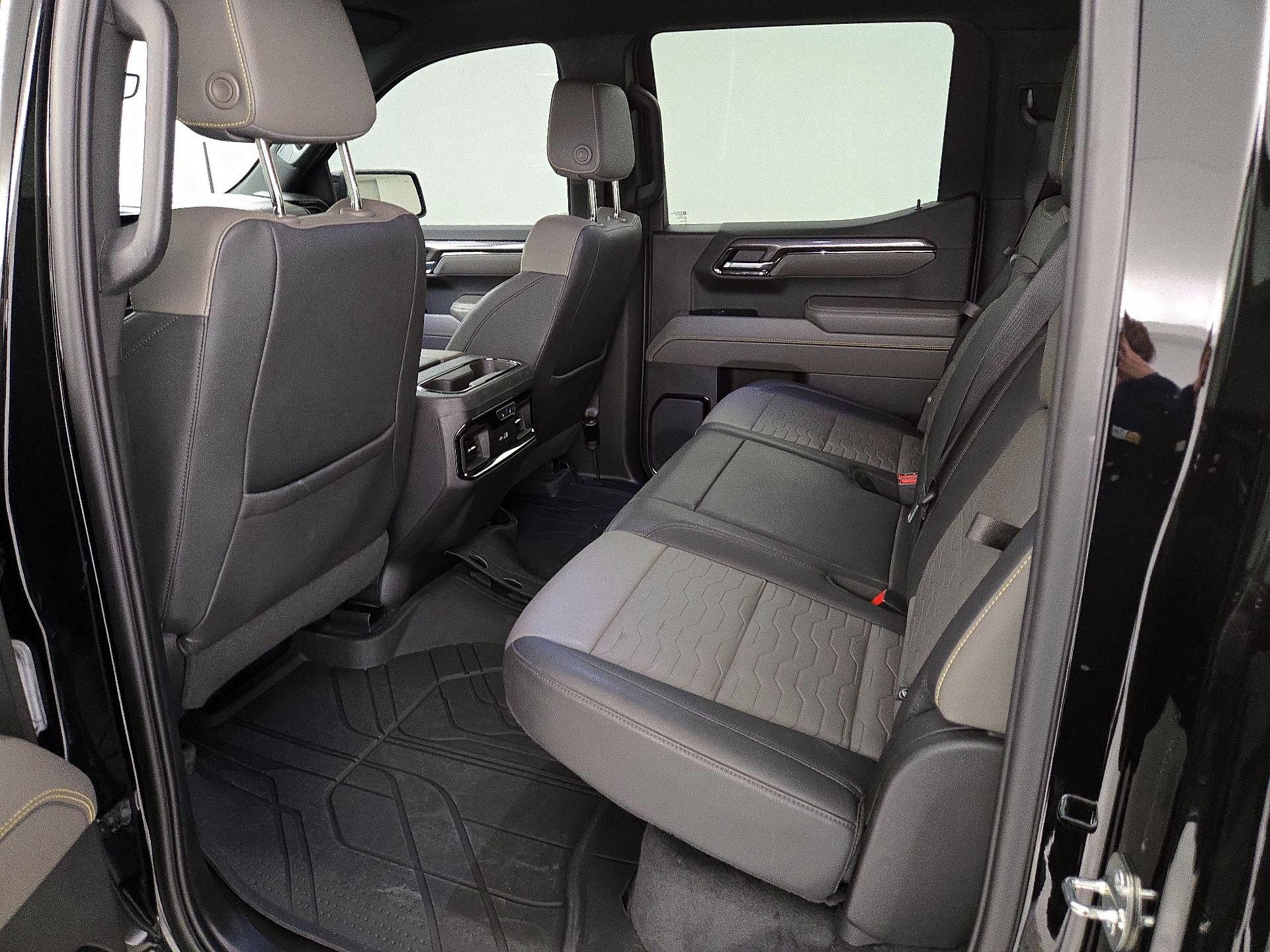 Thumbnail: 2023 Chevrolet Silverado 1500 - 20