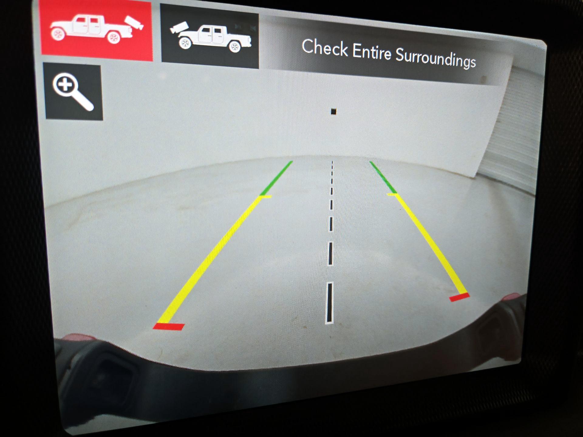 Thumbnail: 2022 Jeep Gladiator - 15