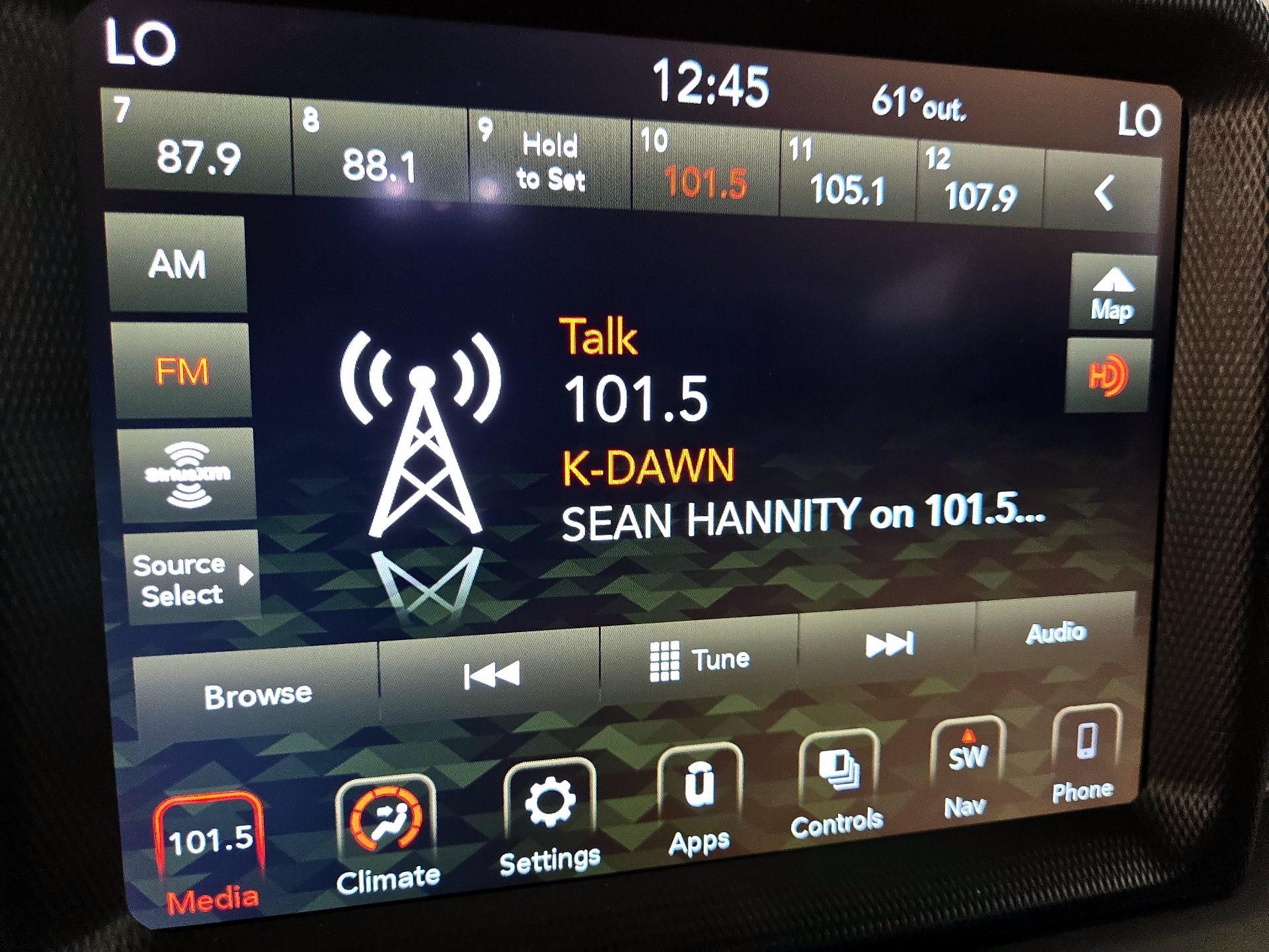 Thumbnail: 2022 Jeep Gladiator - 16