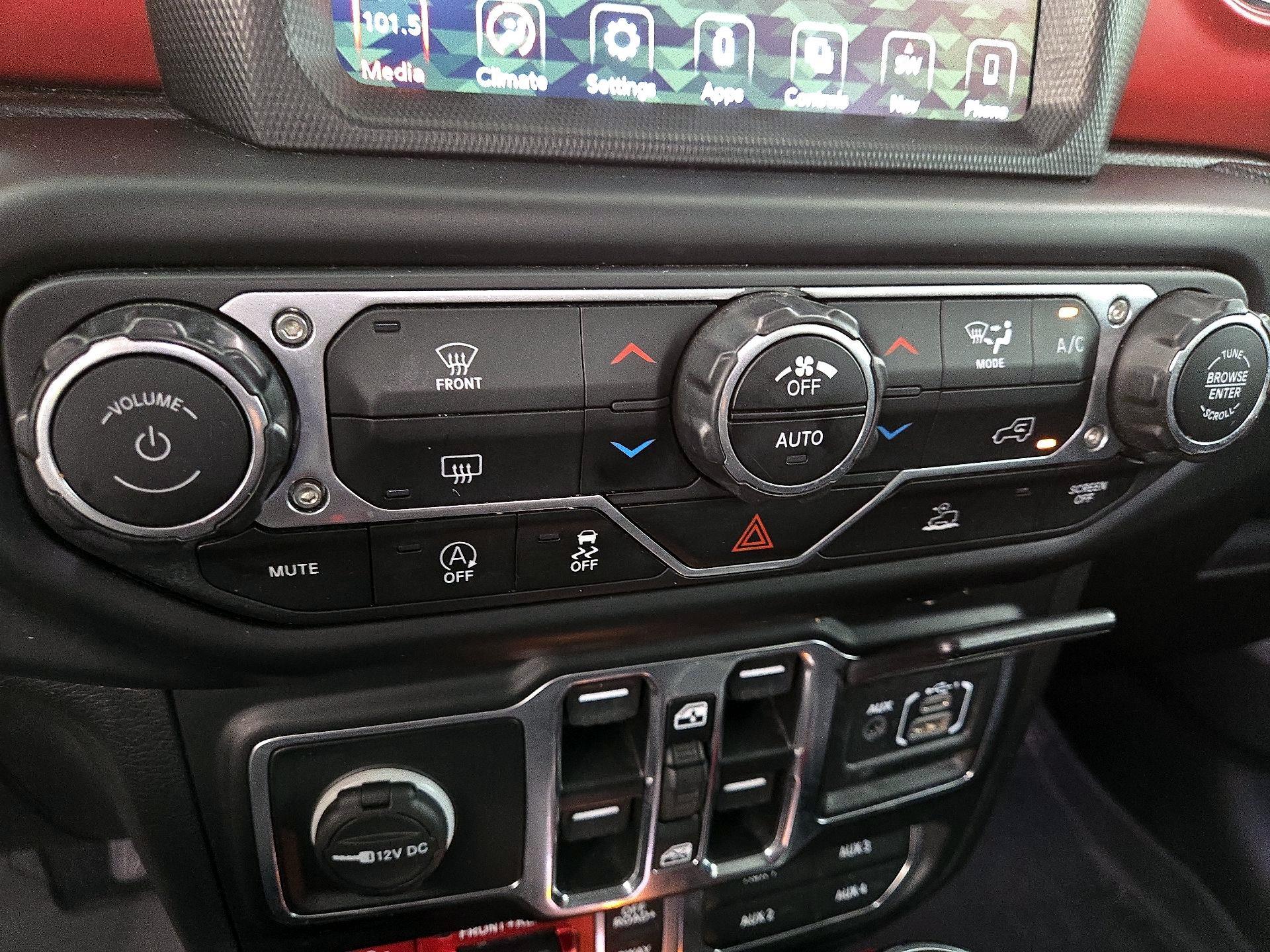 Thumbnail: 2022 Jeep Gladiator - 17