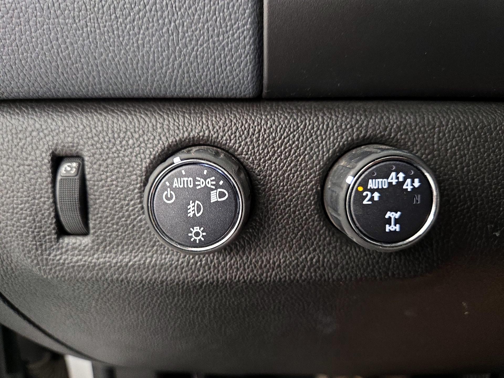 Thumbnail: 2021 Chevrolet Colorado - 13