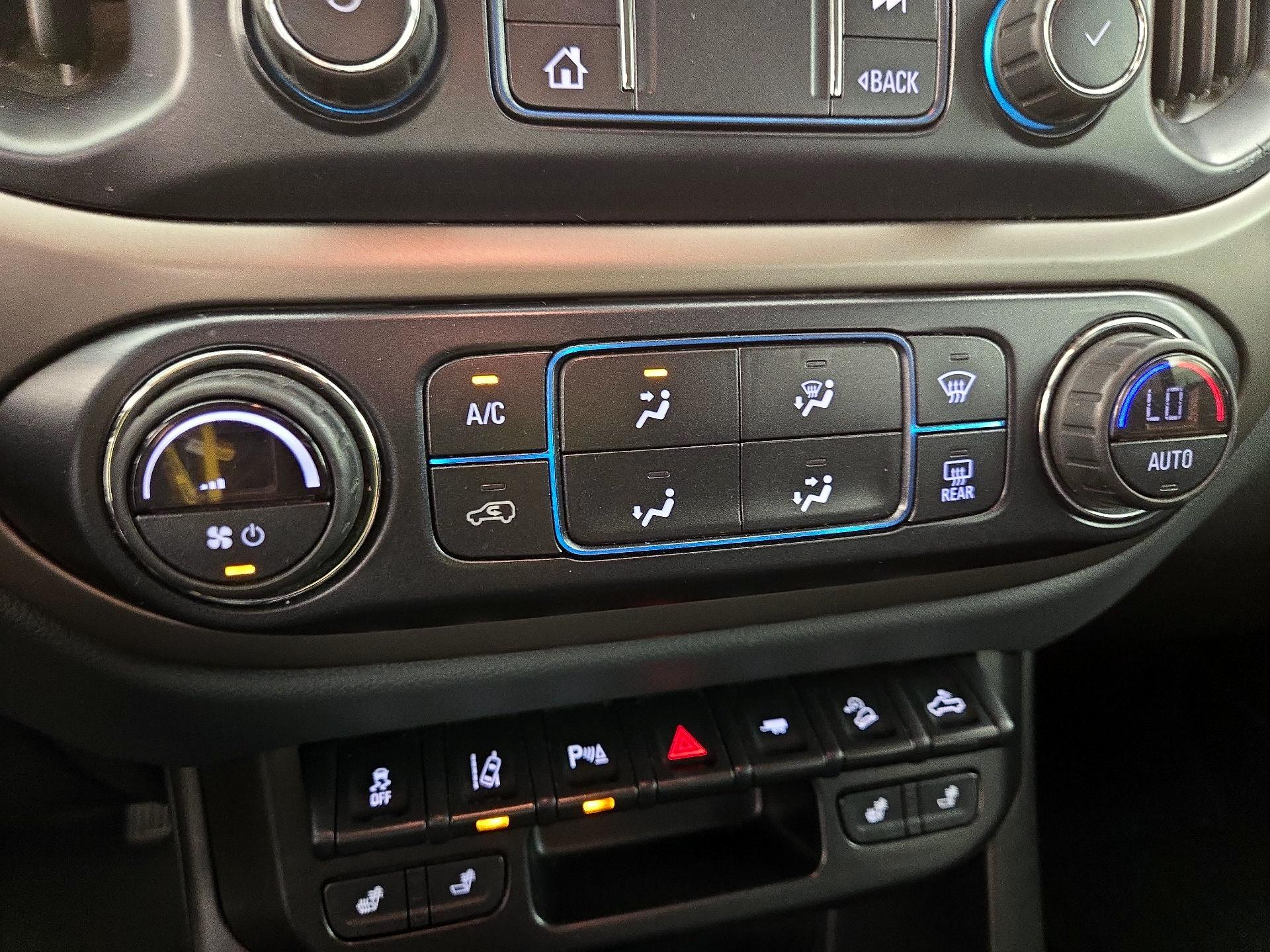 Thumbnail: 2021 Chevrolet Colorado - 16