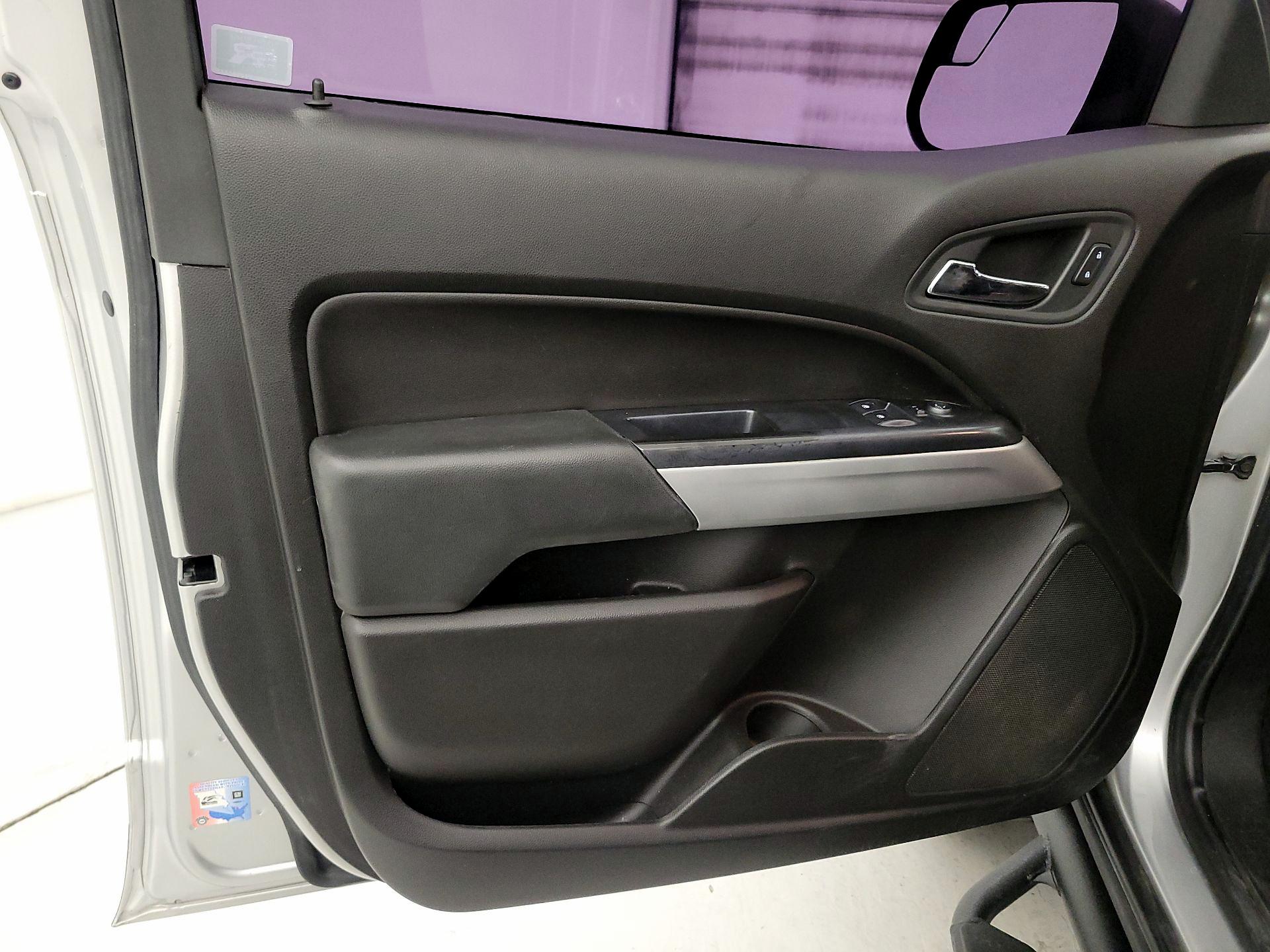 Thumbnail: 2016 Chevrolet Colorado - 12