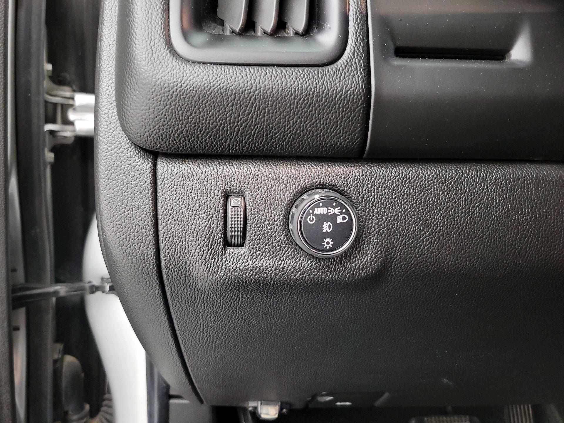 Thumbnail: 2016 Chevrolet Colorado - 13