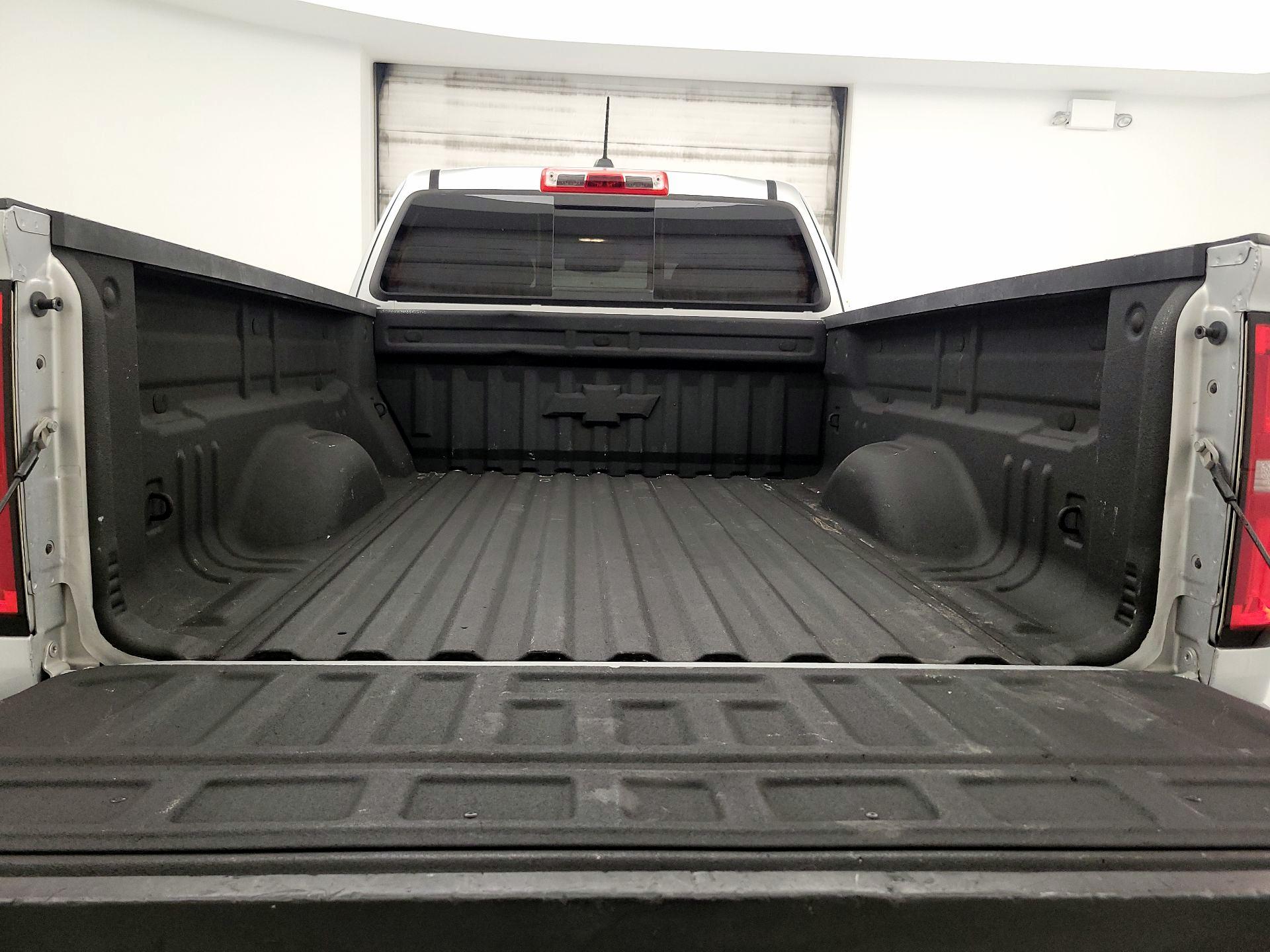 Thumbnail: 2016 Chevrolet Colorado - 20