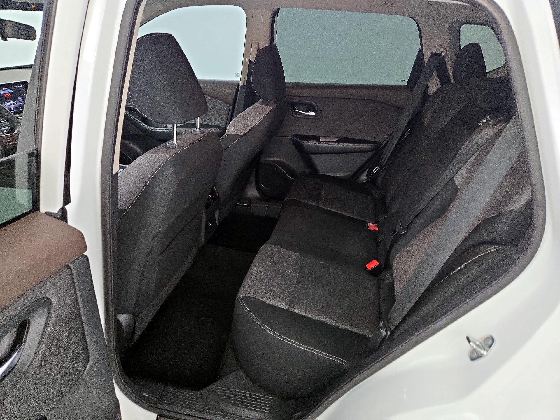 Thumbnail: 2021 Nissan Rogue - 20