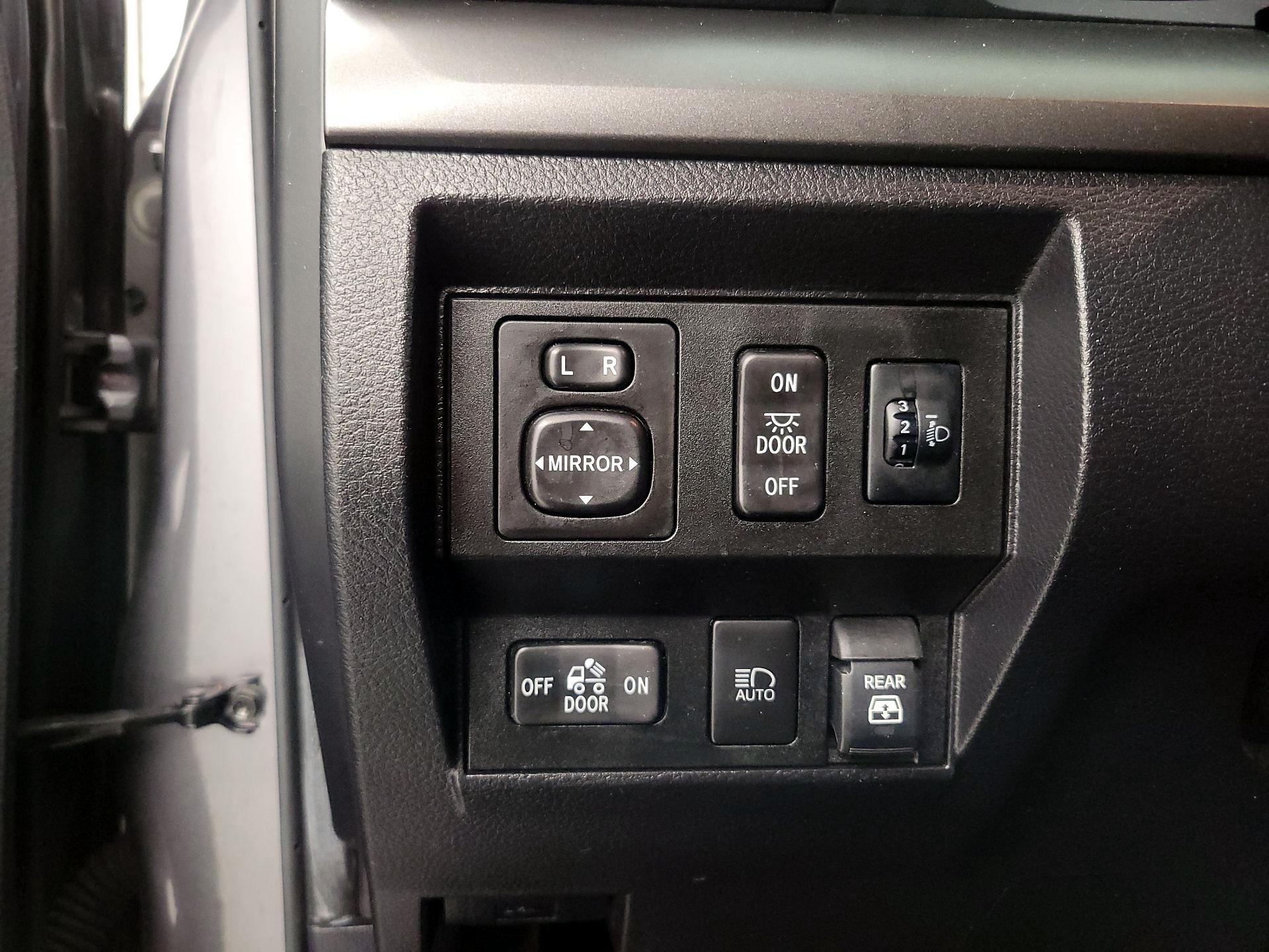 Thumbnail: 2019 Toyota Tundra - 13