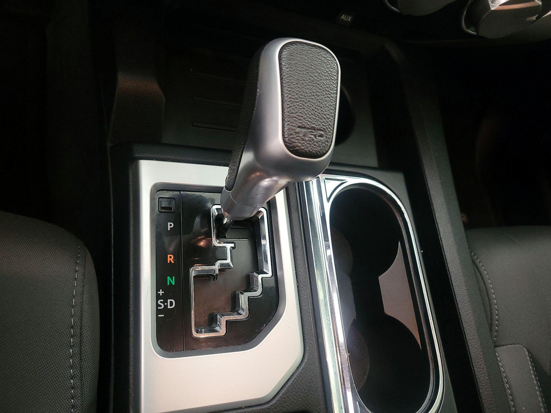 Thumbnail: 2019 Toyota Tundra - 18