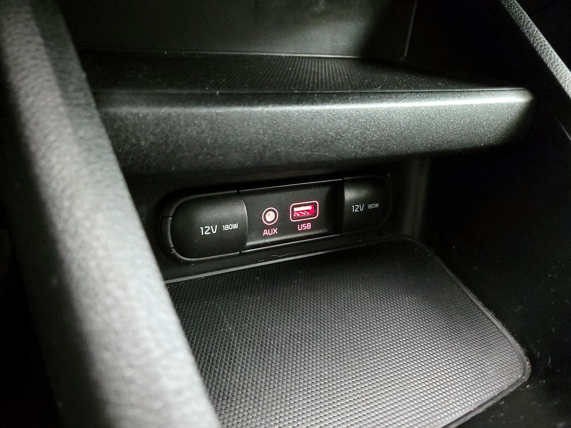 Thumbnail: 2019 Kia Forte - 18