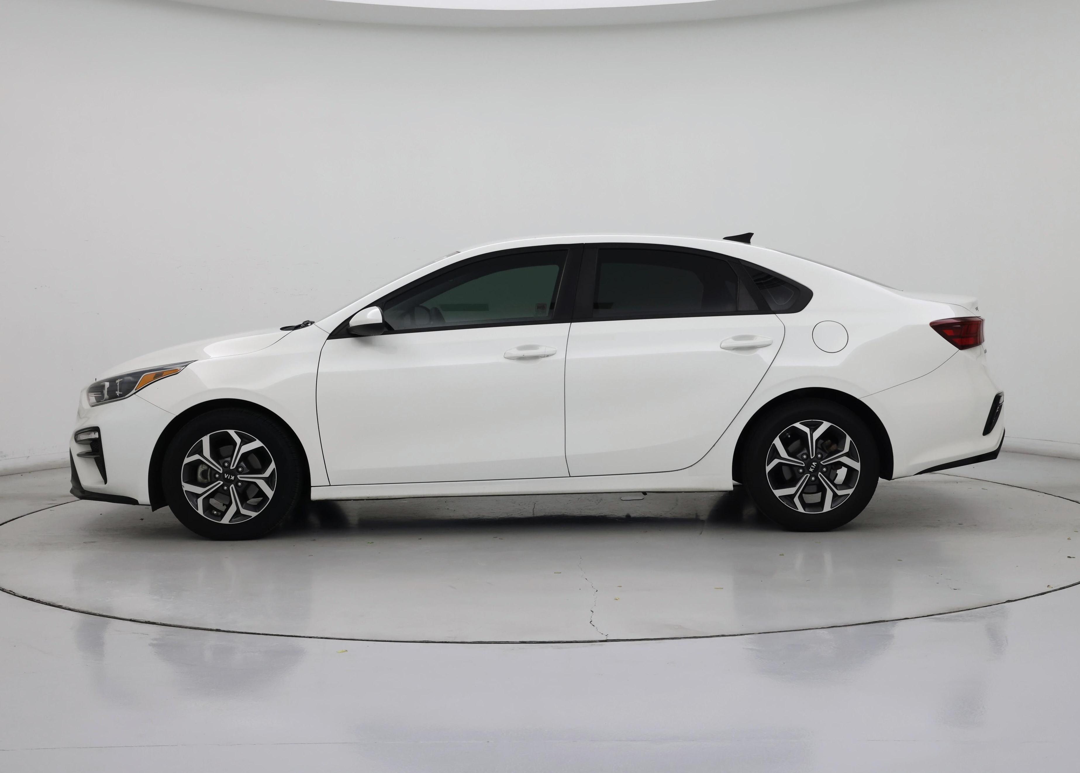 Thumbnail: 2019 Kia Forte - 3