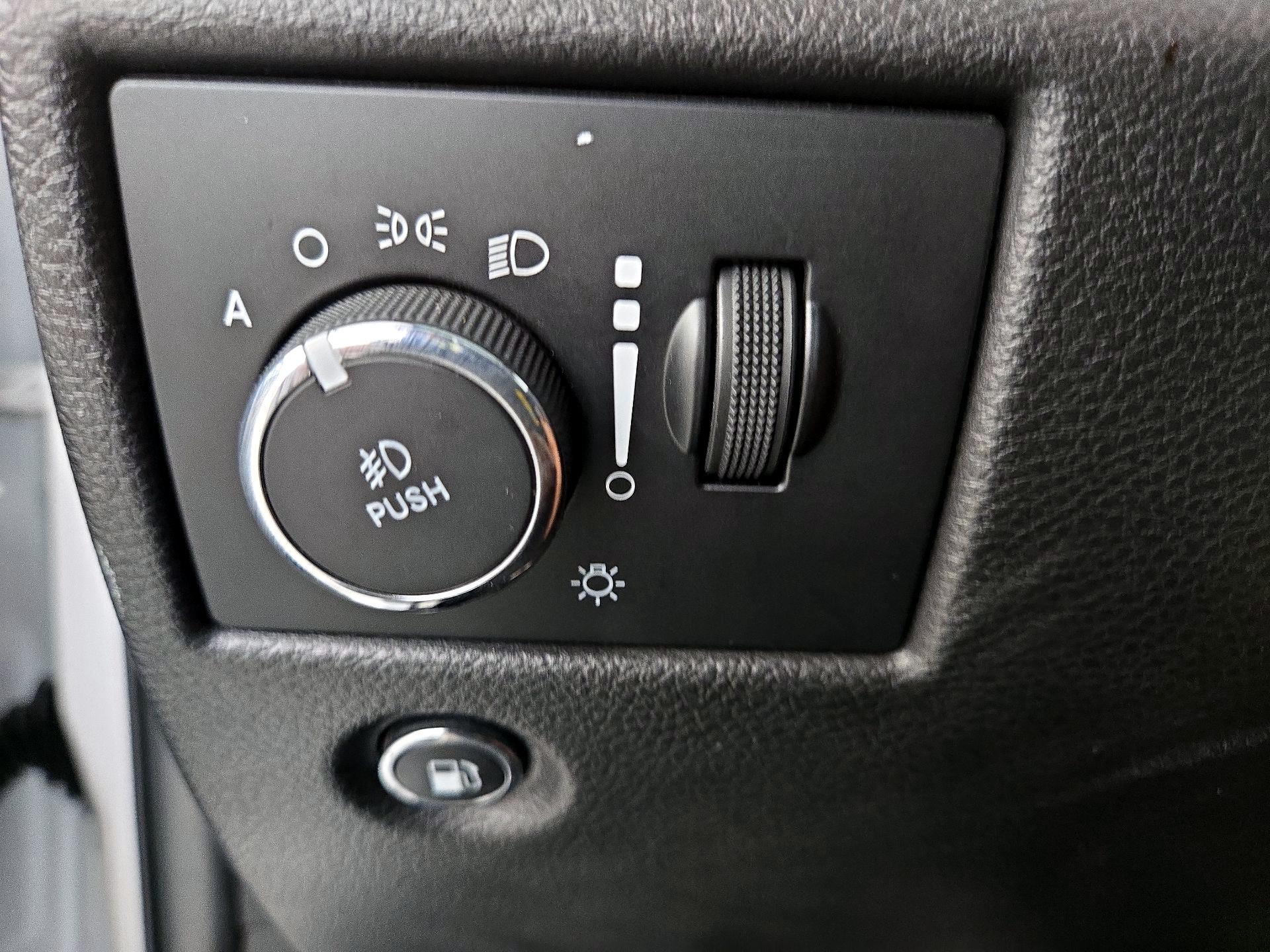 Thumbnail: 2021 Jeep Grand Cherokee - 13