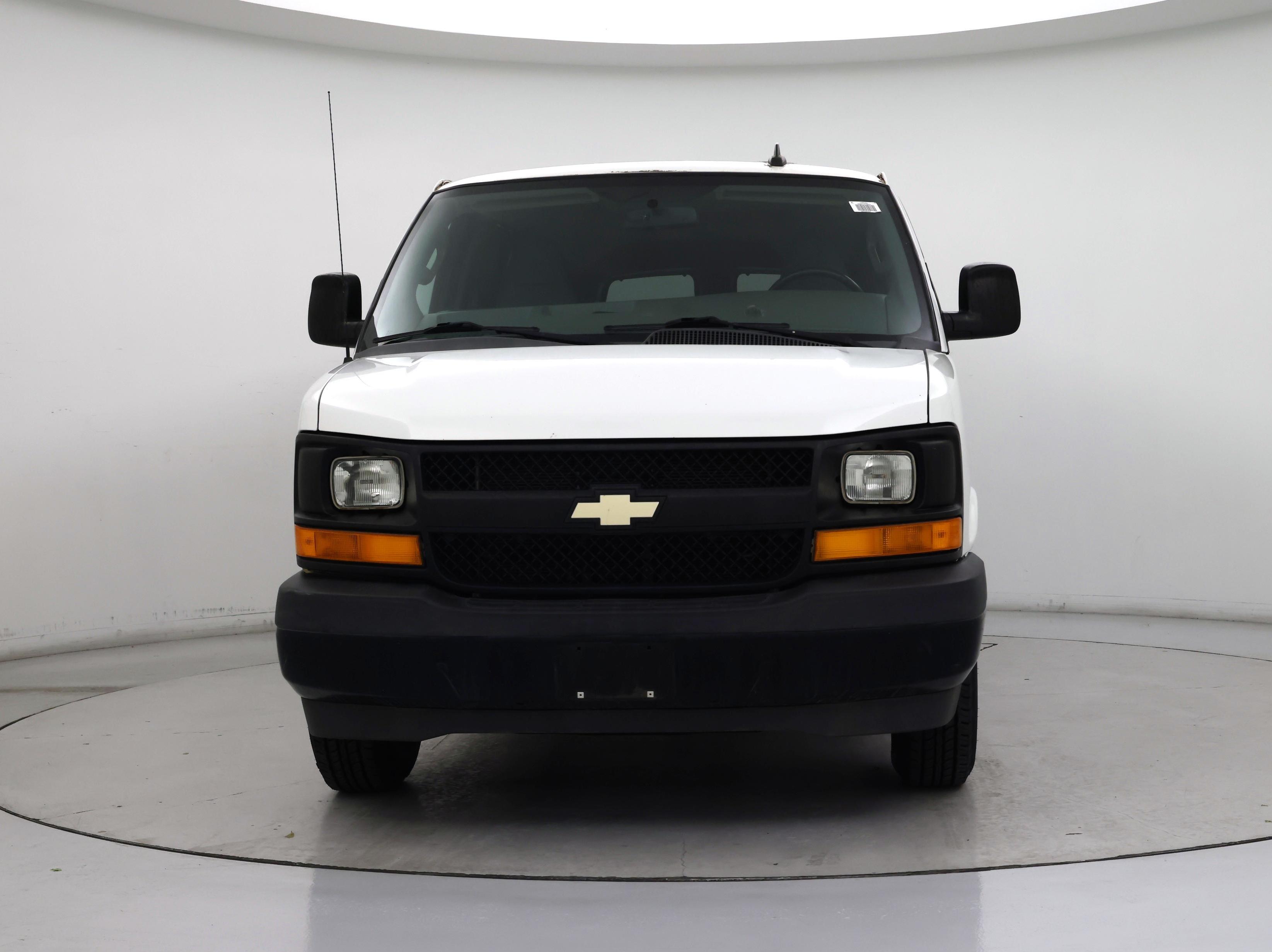 Thumbnail: 2017 Chevrolet Express - 5