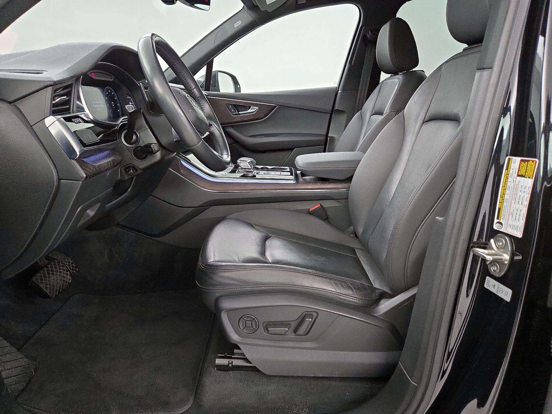 Thumbnail: 2020 Audi Q7 - 11