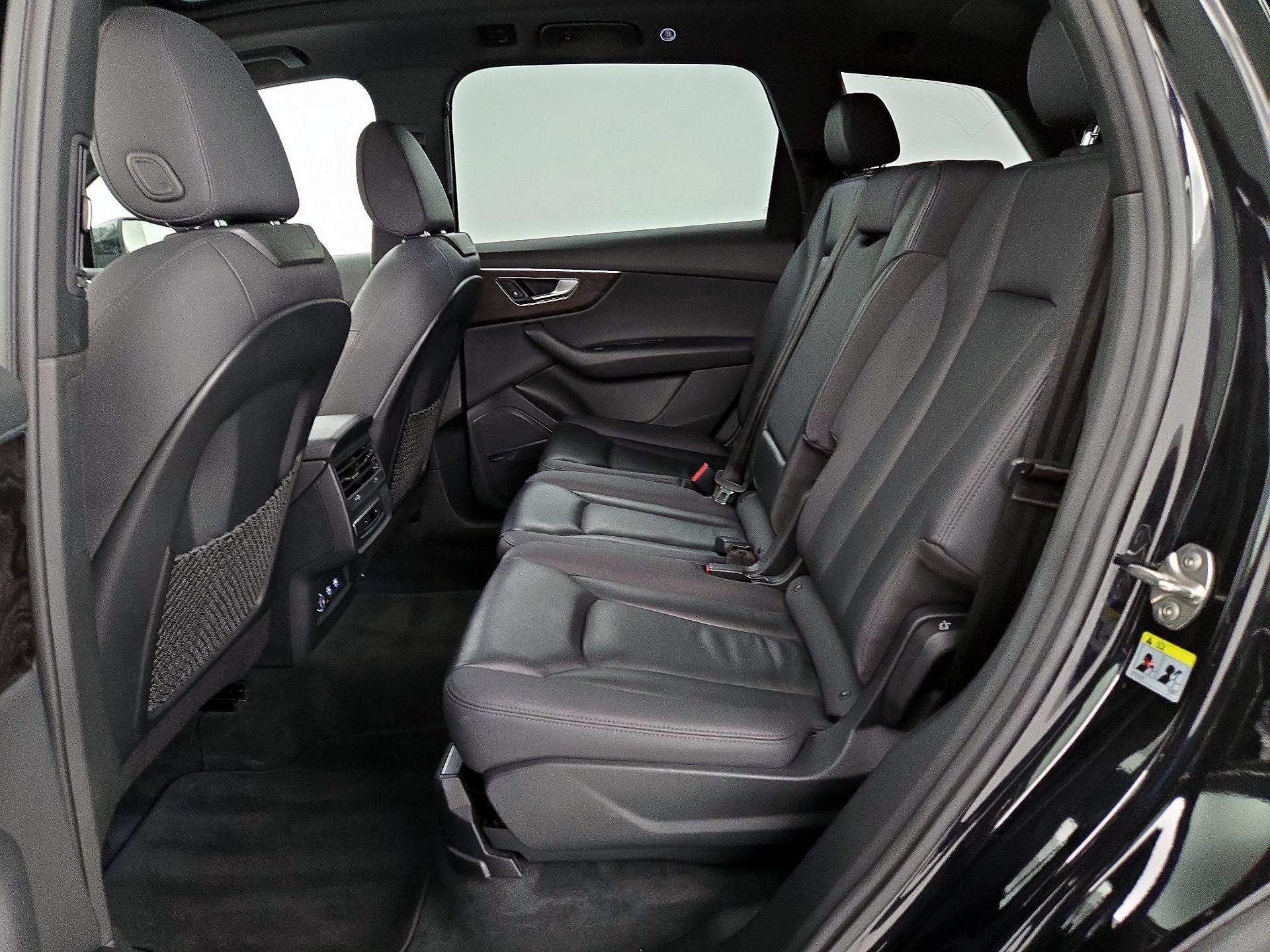 Thumbnail: 2020 Audi Q7 - 18