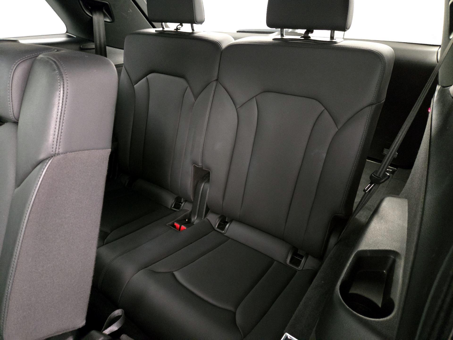 Thumbnail: 2020 Audi Q7 - 19