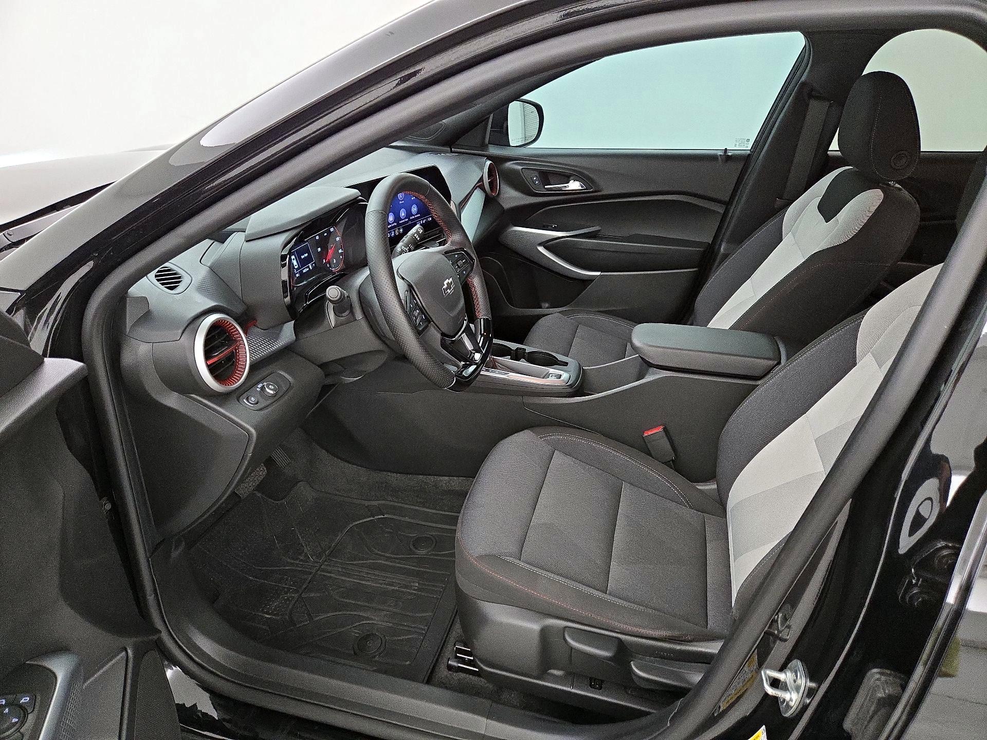 Thumbnail: 2024 Chevrolet Trax - 11