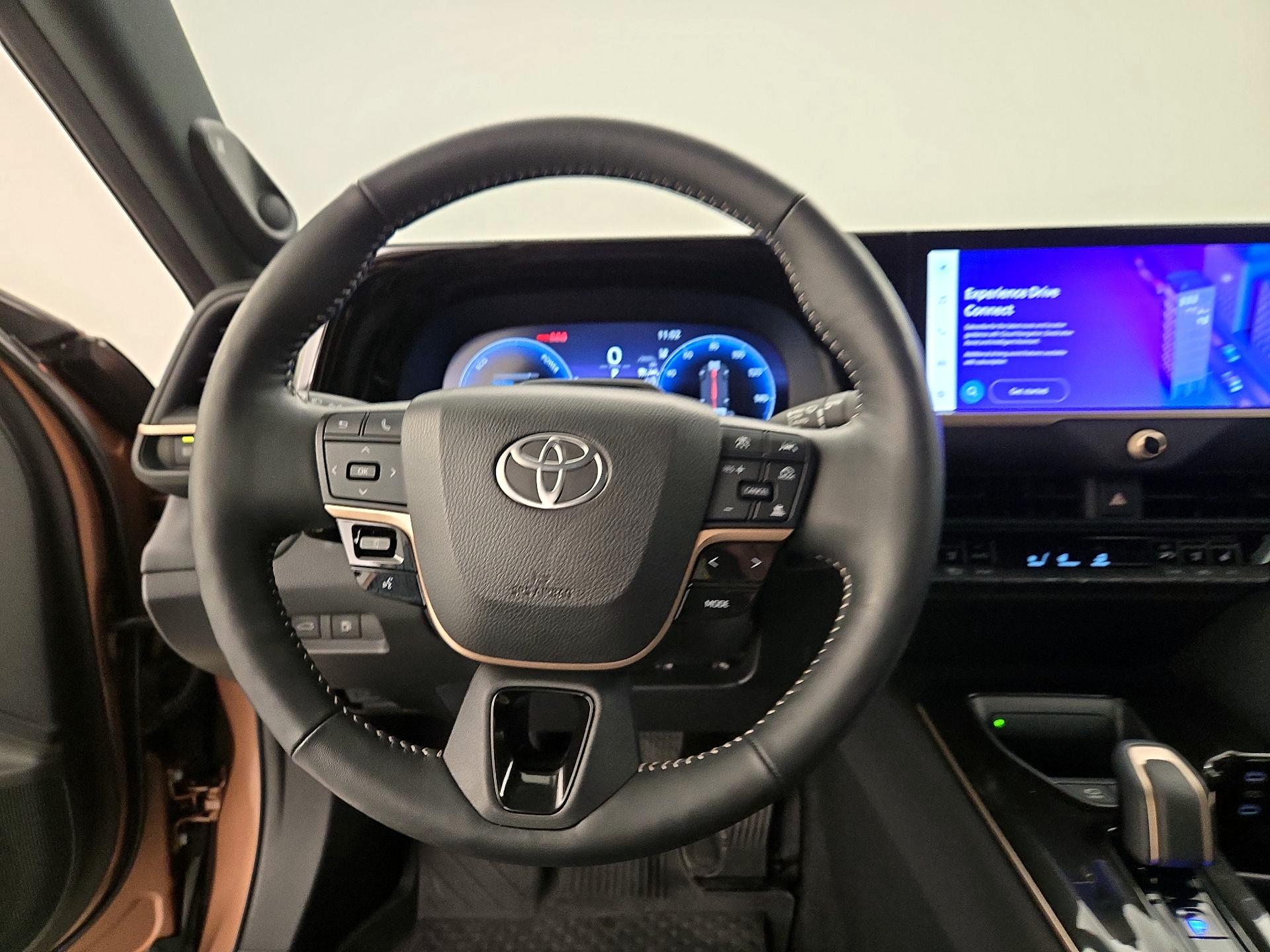 Thumbnail: 2024 Toyota Crown - 10