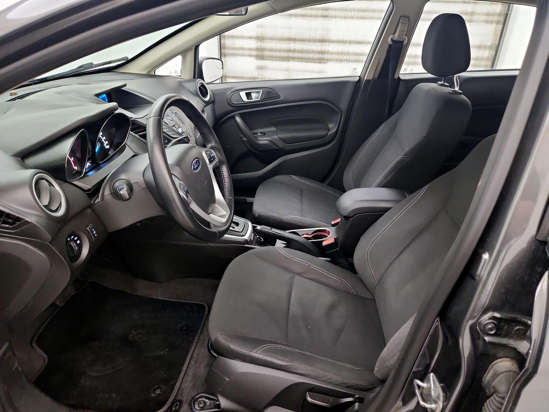 Thumbnail: 2016 Ford Fiesta - 11