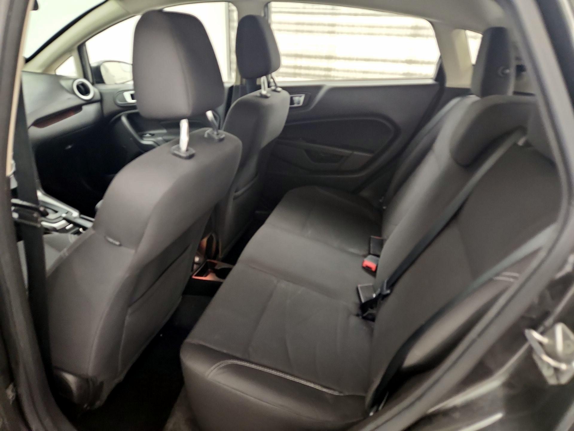 Thumbnail: 2016 Ford Fiesta - 18