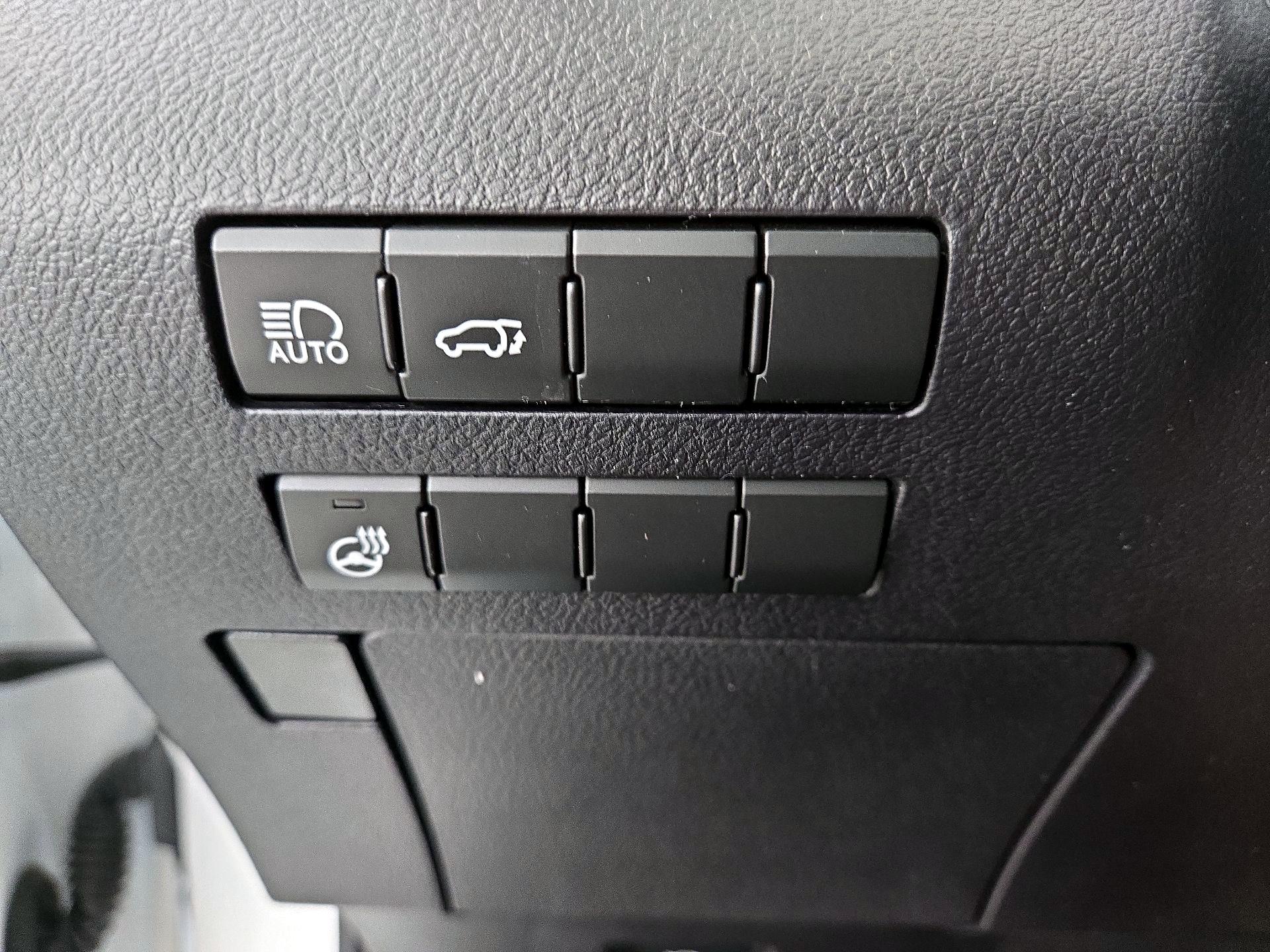 Thumbnail: 2020 Lexus RX - 13