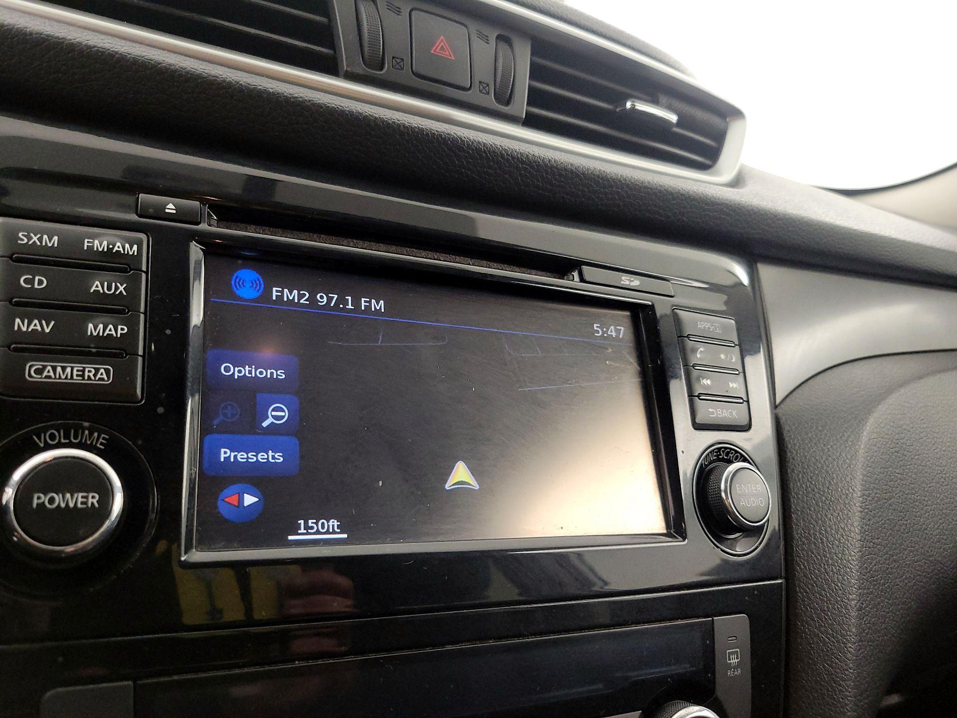 Thumbnail: 2016 Nissan Rogue - 14