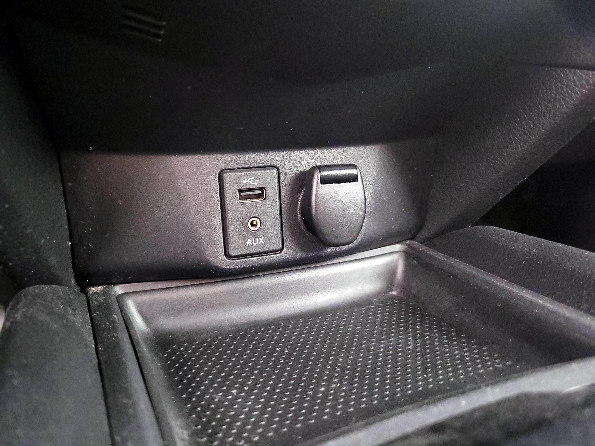 Thumbnail: 2016 Nissan Rogue - 19