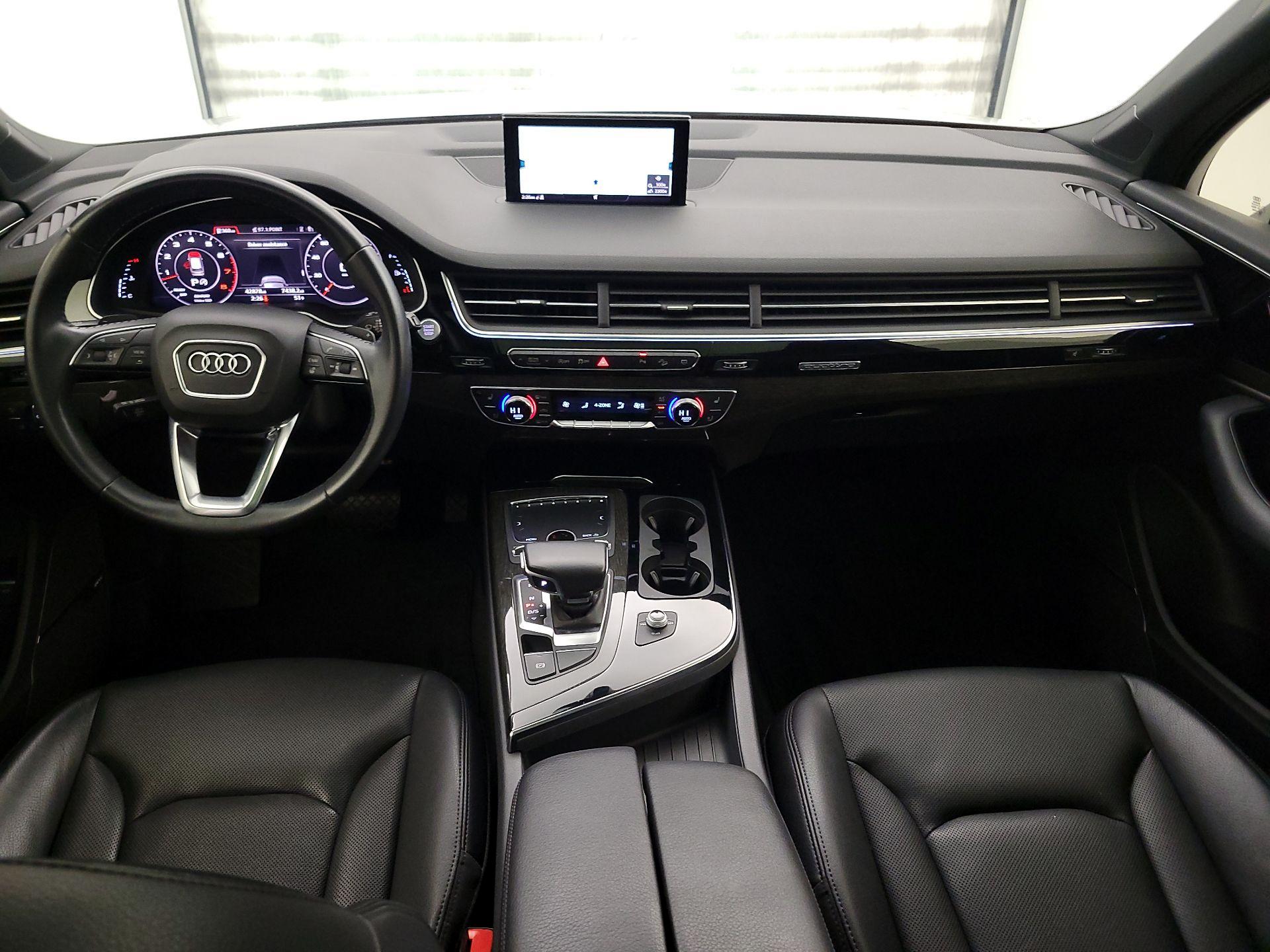 Thumbnail: 2019 Audi Q7 - 9